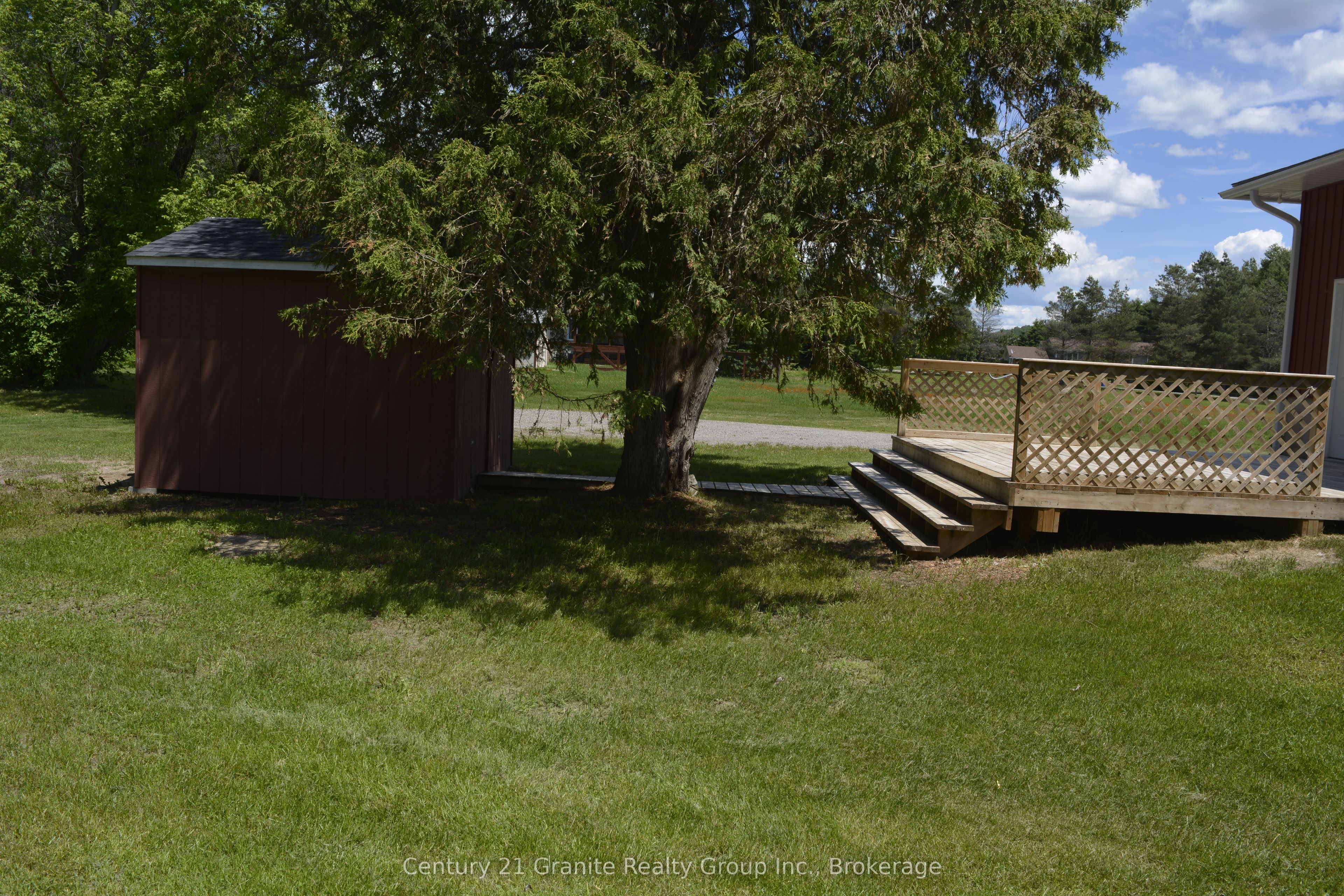 671 Hastings Street N Property Photo 35