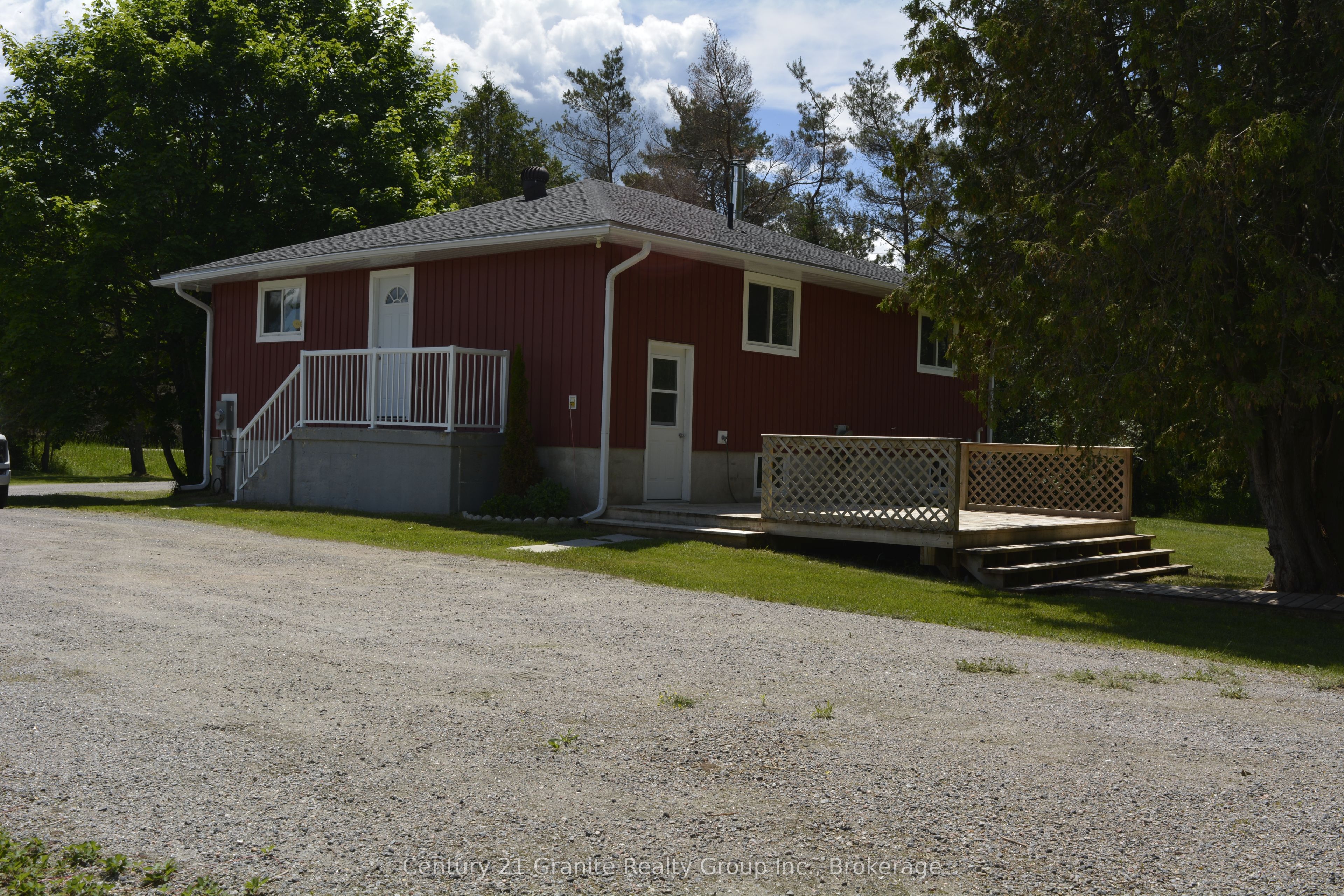671 Hastings Street N Property Photo 44