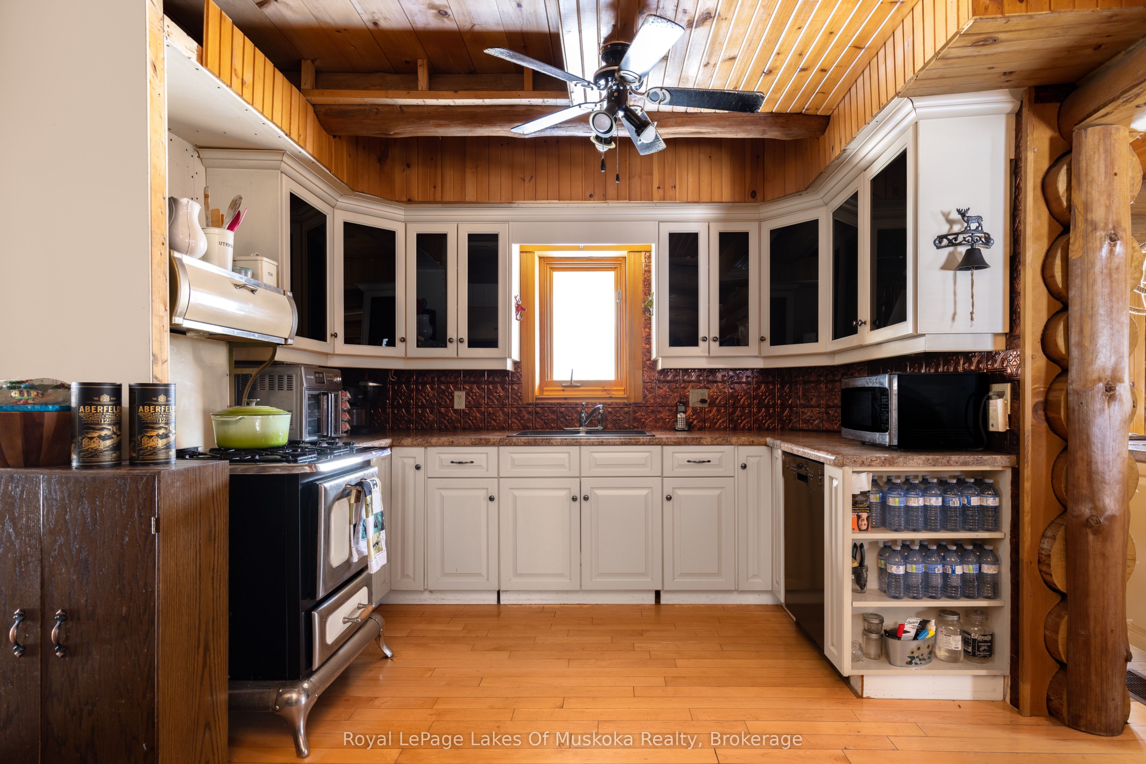 259 Lakeshore Road Property Photo 16