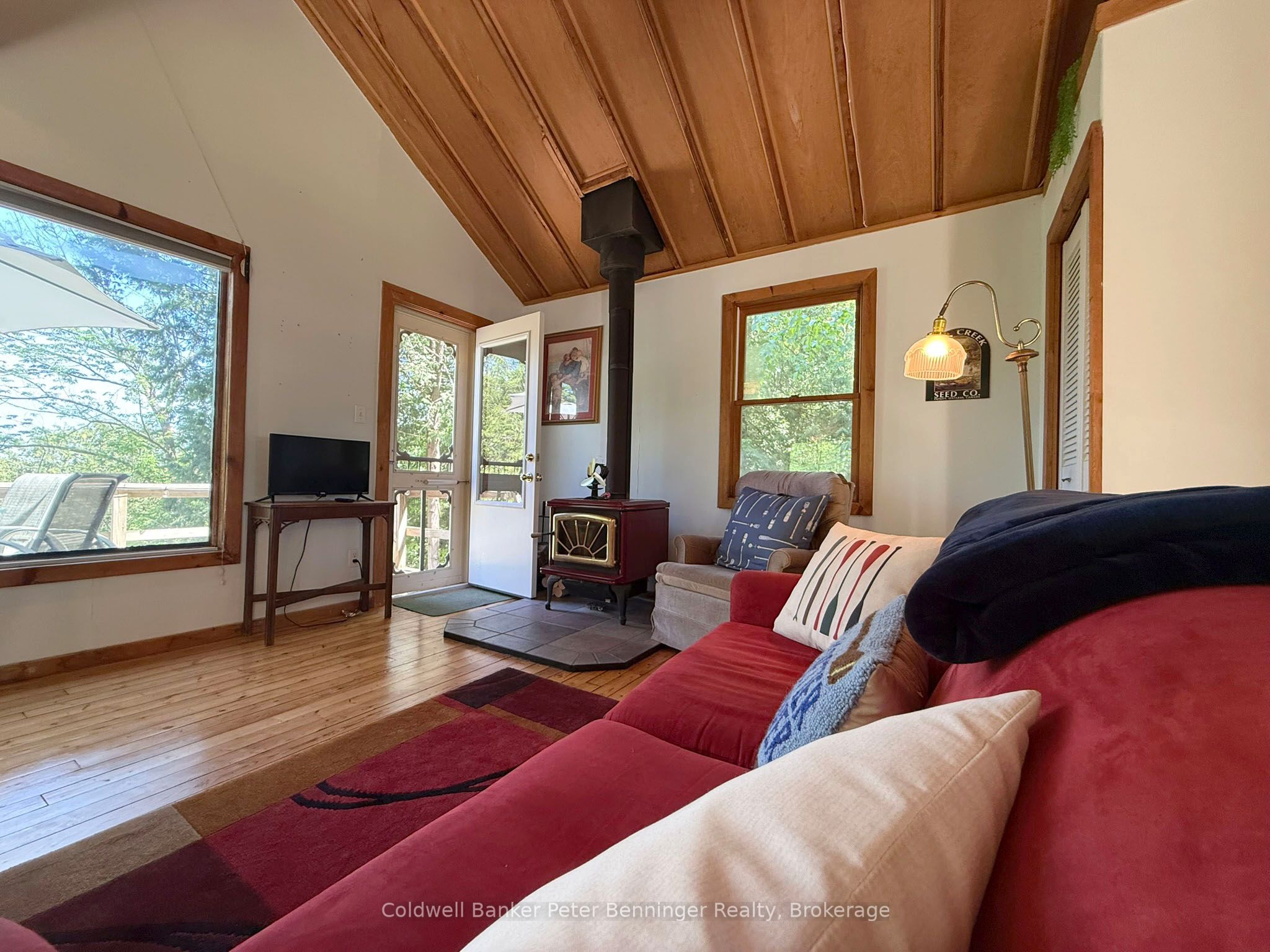 300 Canrobert Street Property Photo 10