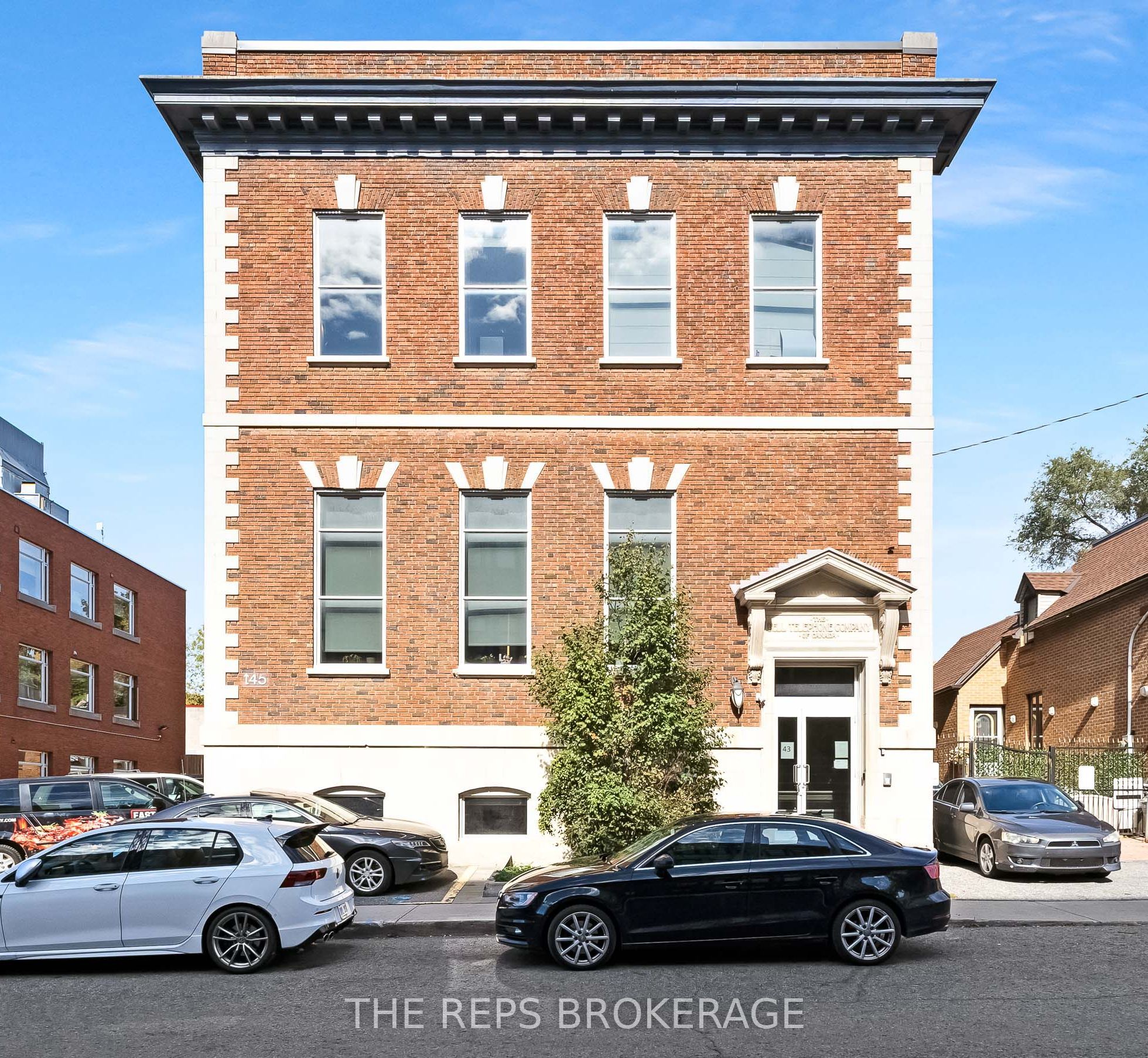 43-45 Eccles Street W Property Photo 2
