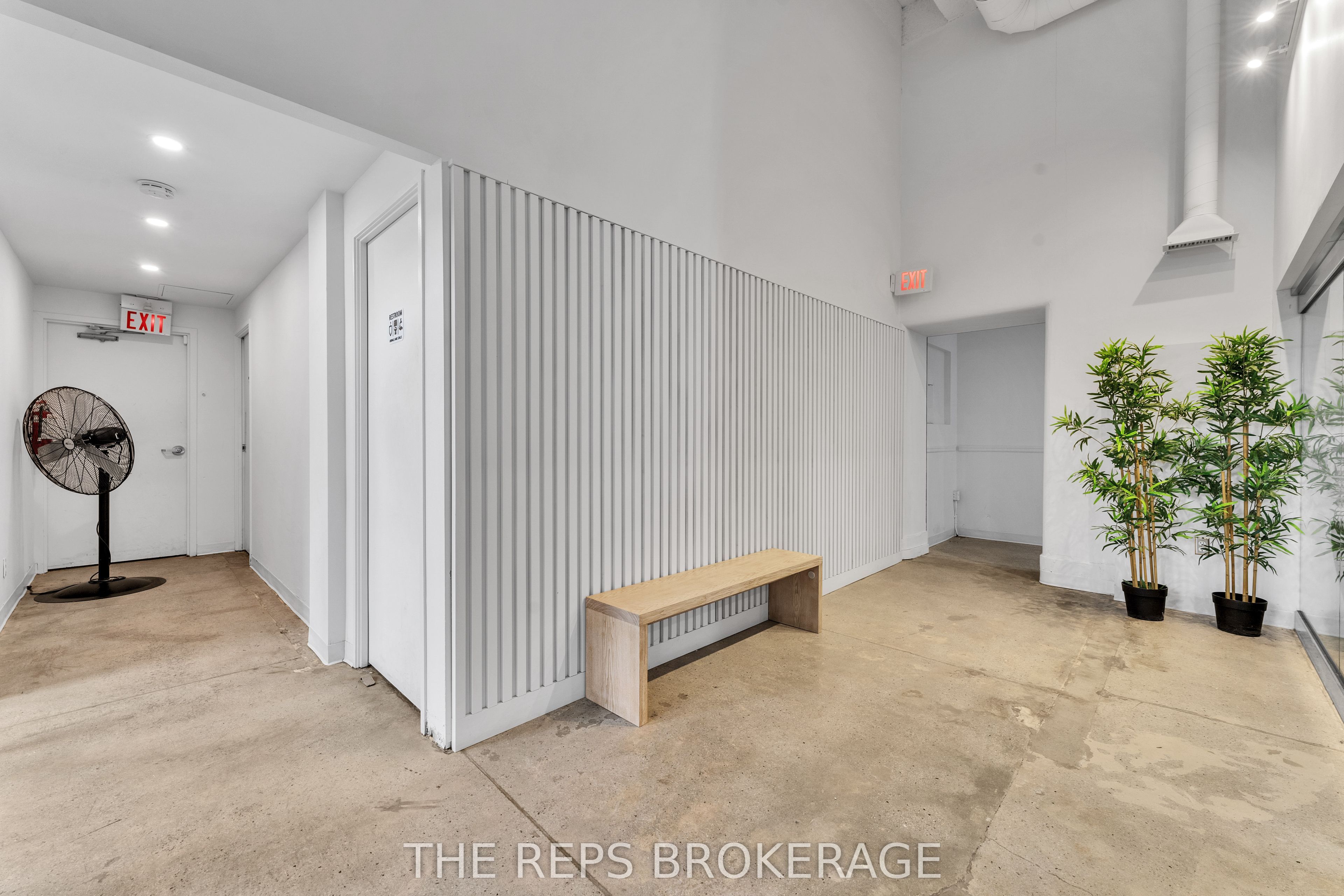 43-45 Eccles Street W Property Photo 7