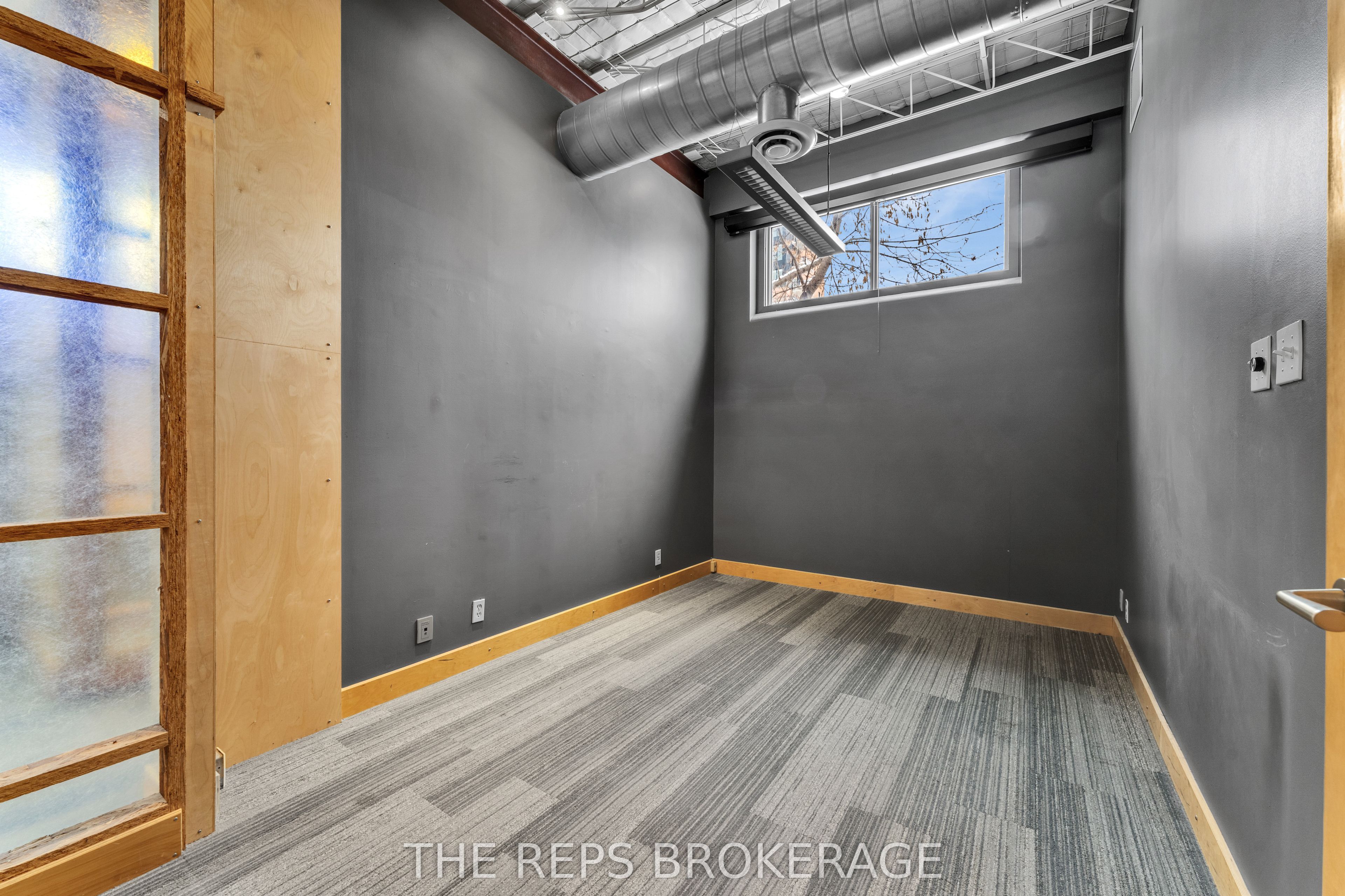 43-45 Eccles Street W Property Photo 28