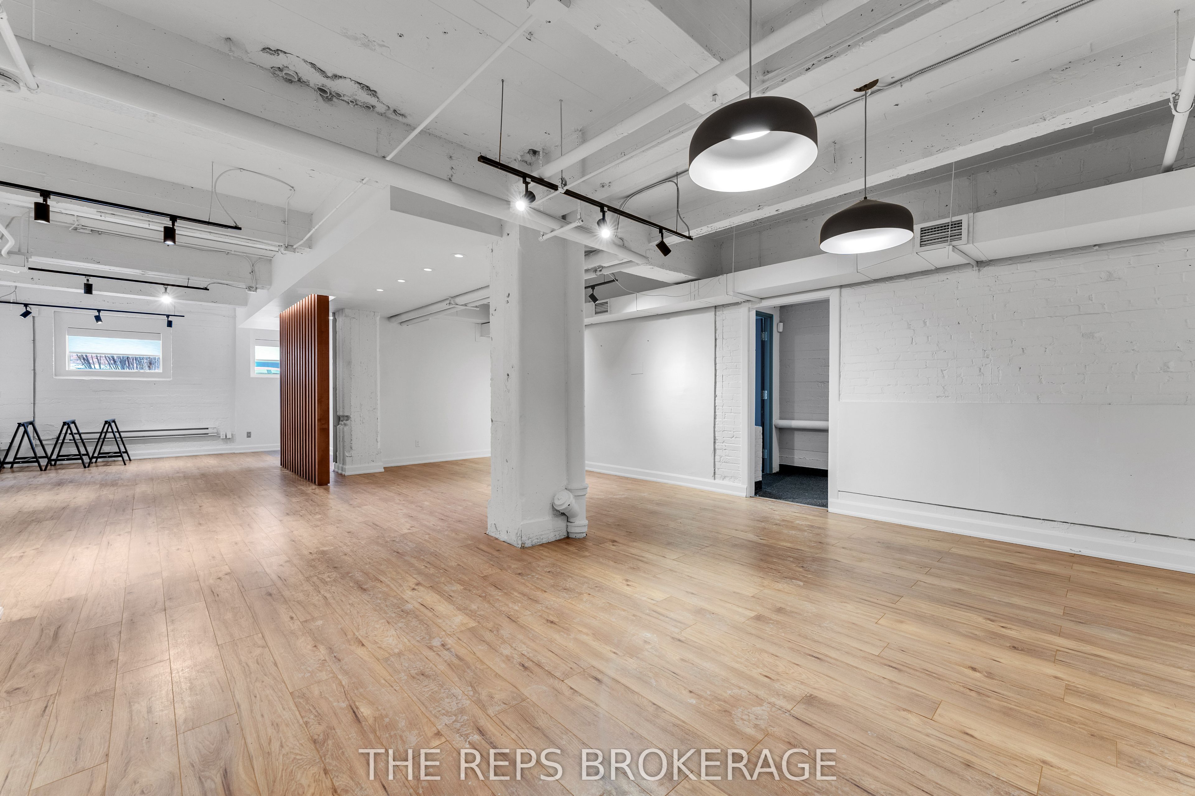 43-45 Eccles Street W Property Photo 47