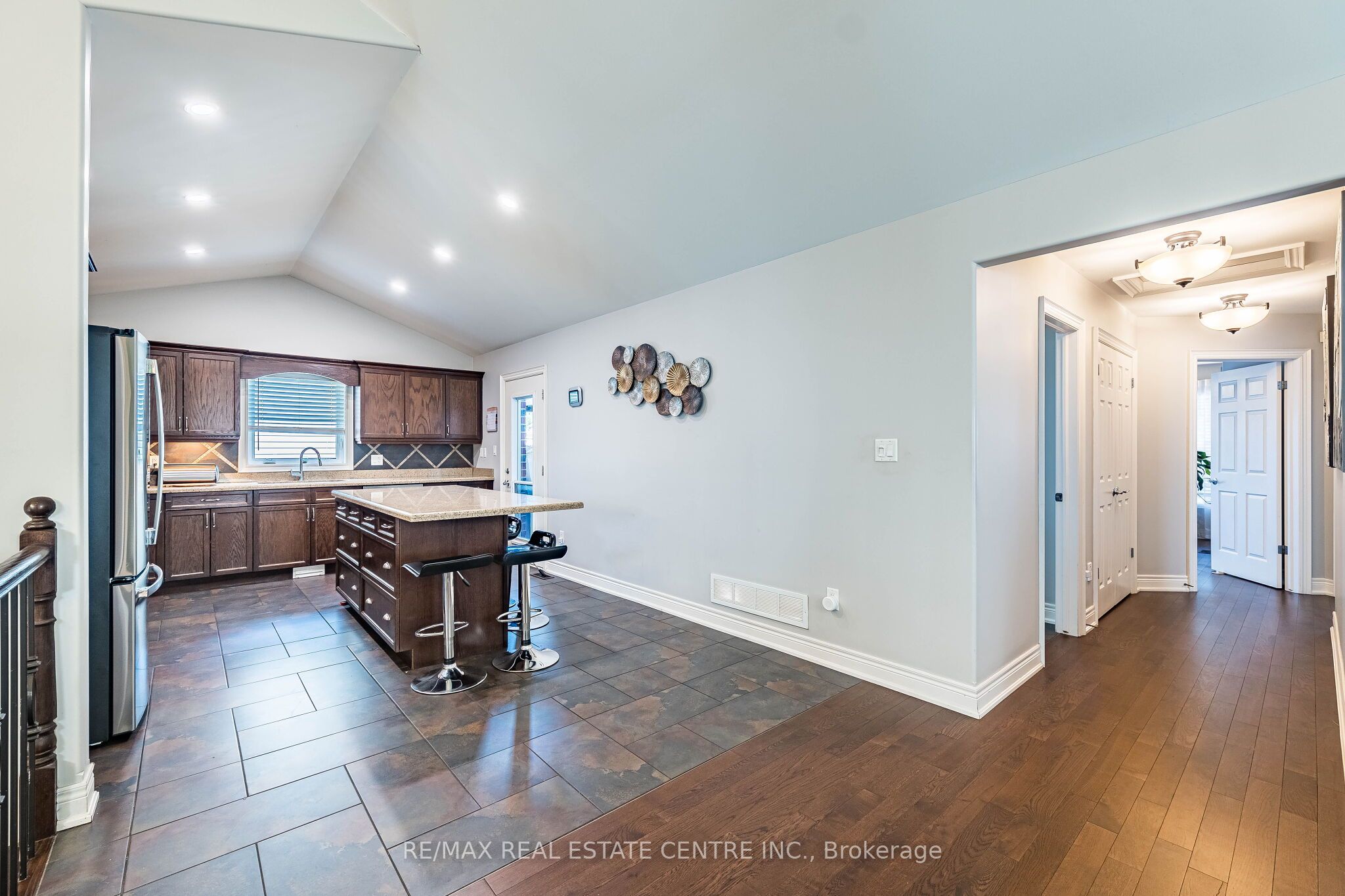 8493 Glavcic Drive Property Photo 10
