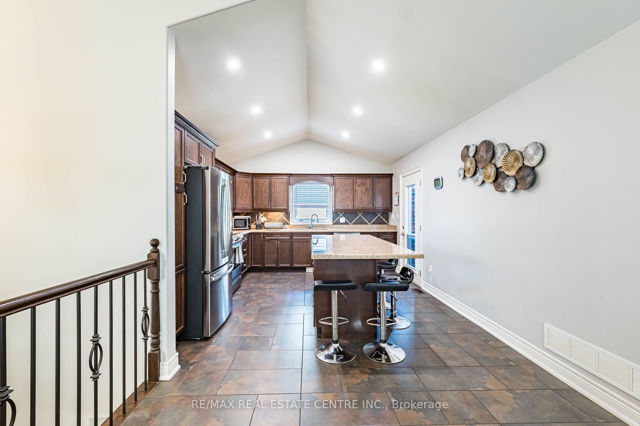 8493 Glavcic Drive Property Photo 11