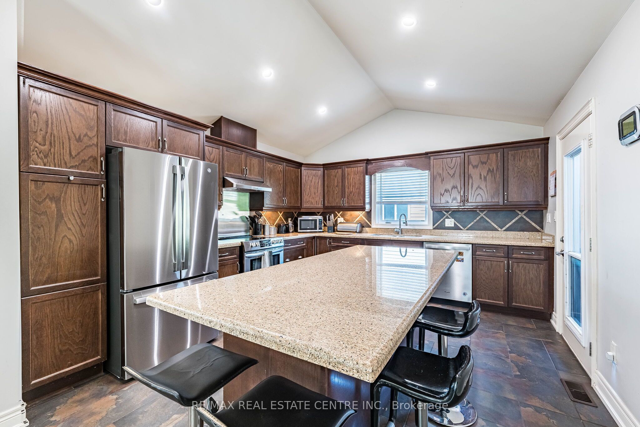 8493 Glavcic Drive Property Photo 12