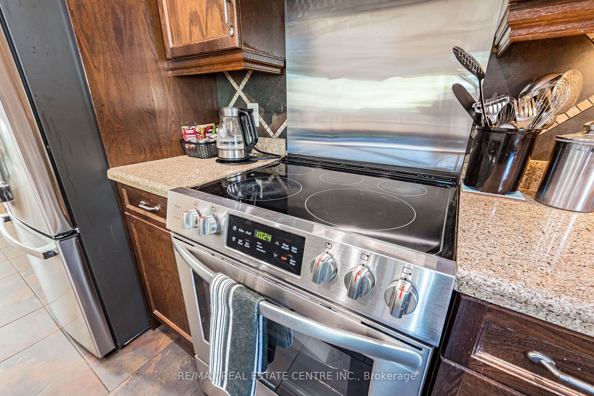 8493 Glavcic Drive Property Photo 14