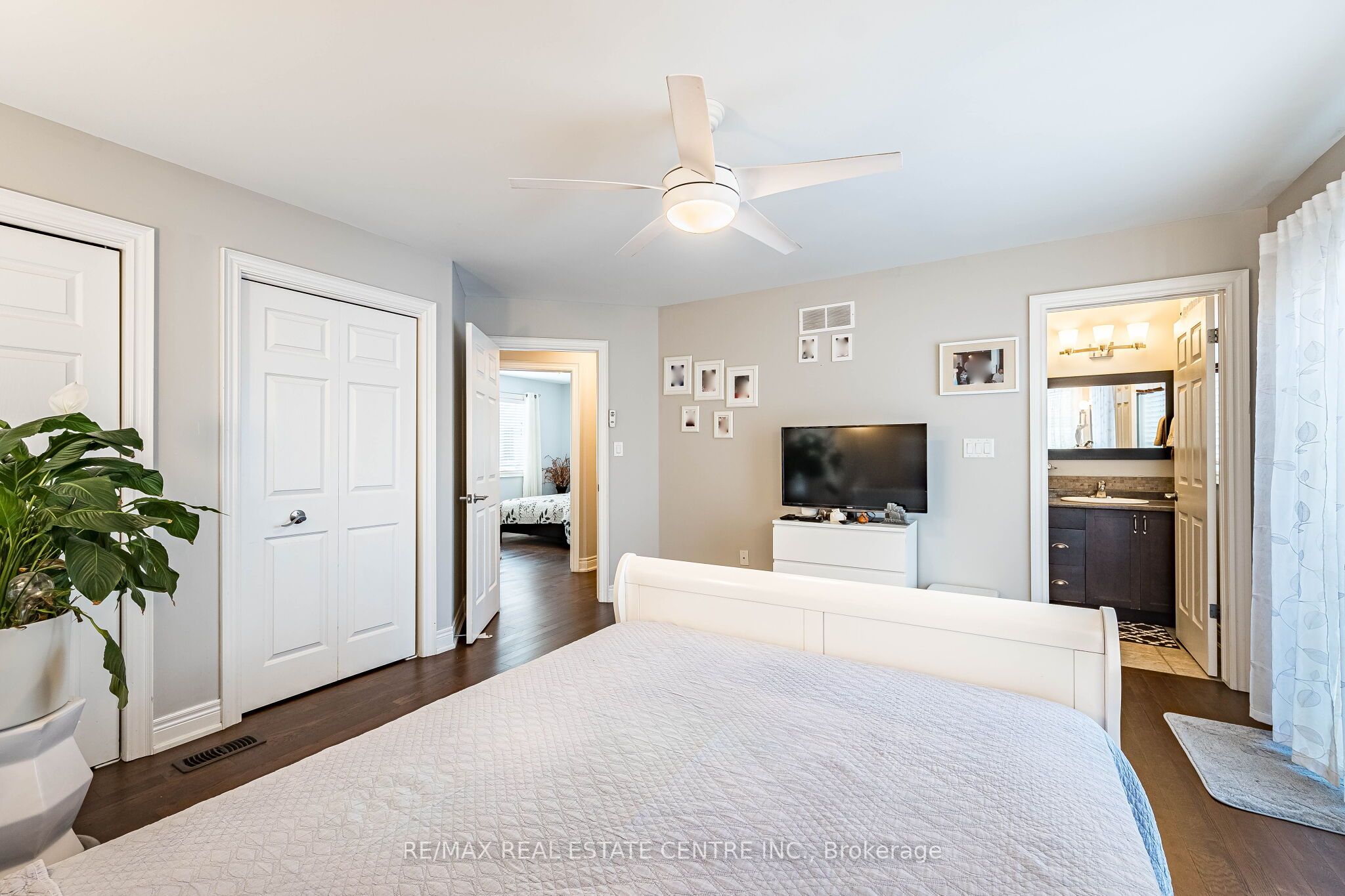8493 Glavcic Drive Property Photo 32