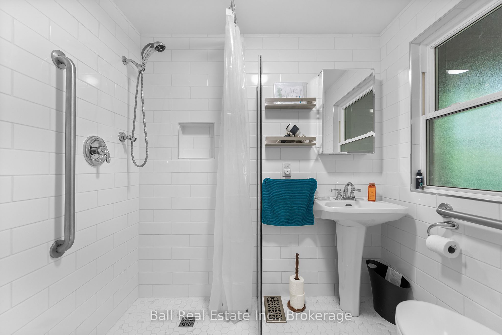 1120 Ruthven Road Property Photo 23