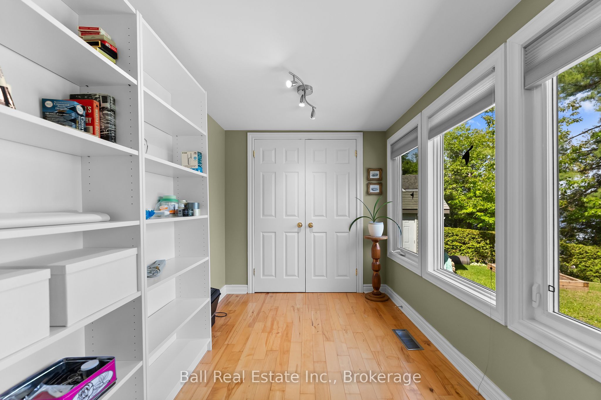 1120 Ruthven Road Property Photo 30