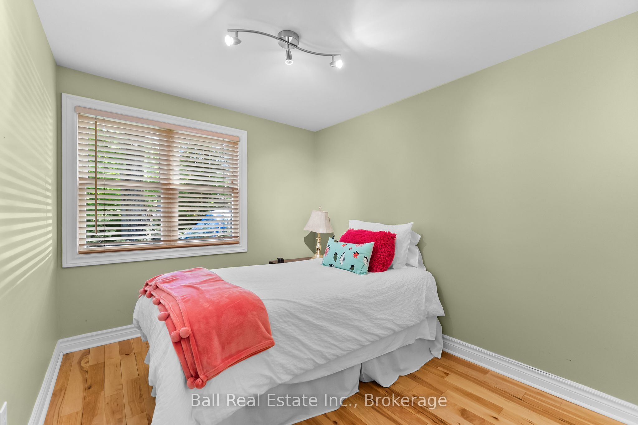 1120 Ruthven Road Property Photo 33