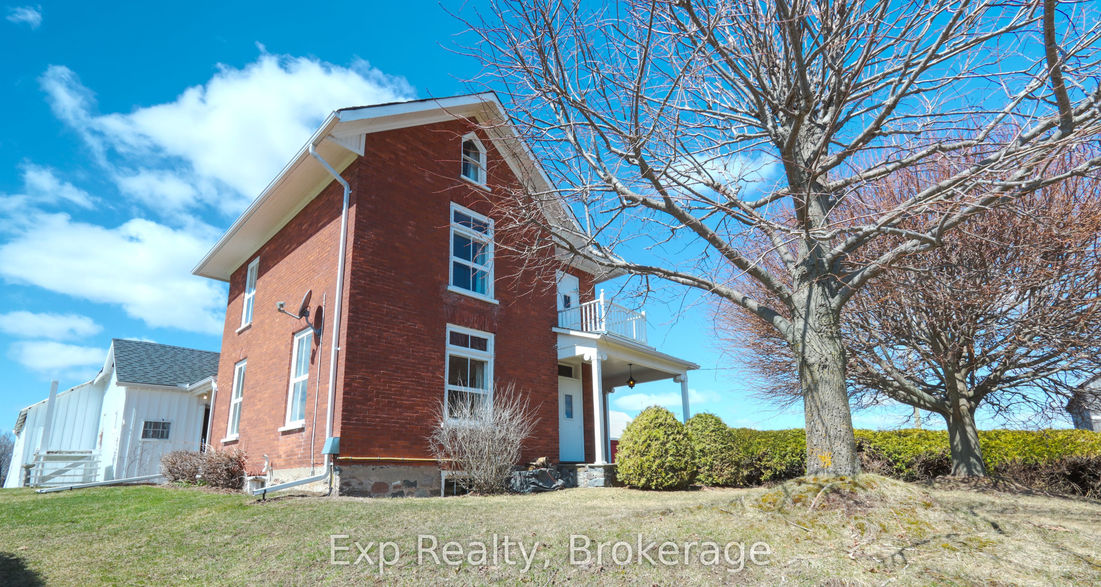 840 Mcgregor Bay Road Property Photo 1