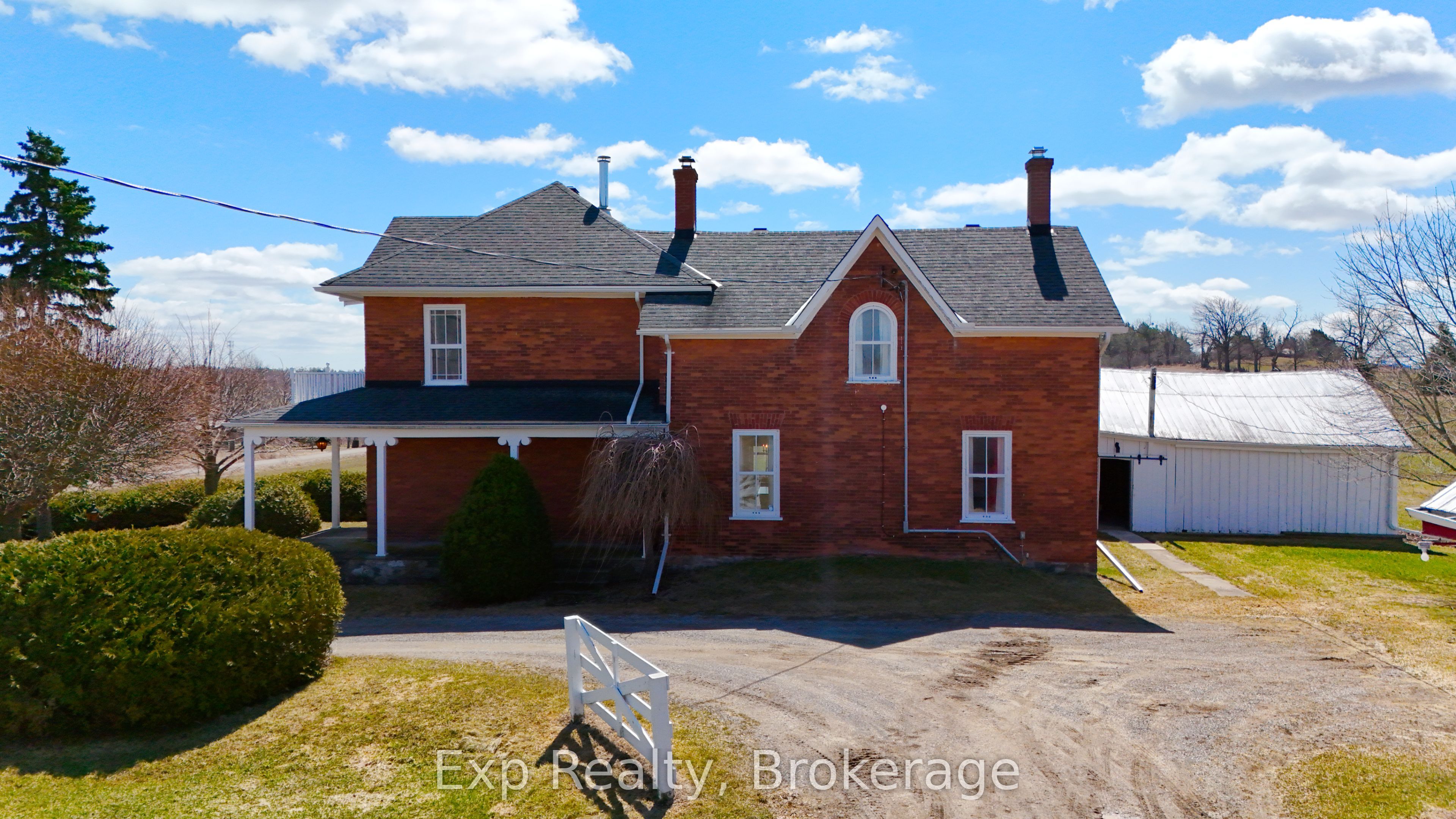 840 Mcgregor Bay Road Property Photo 2