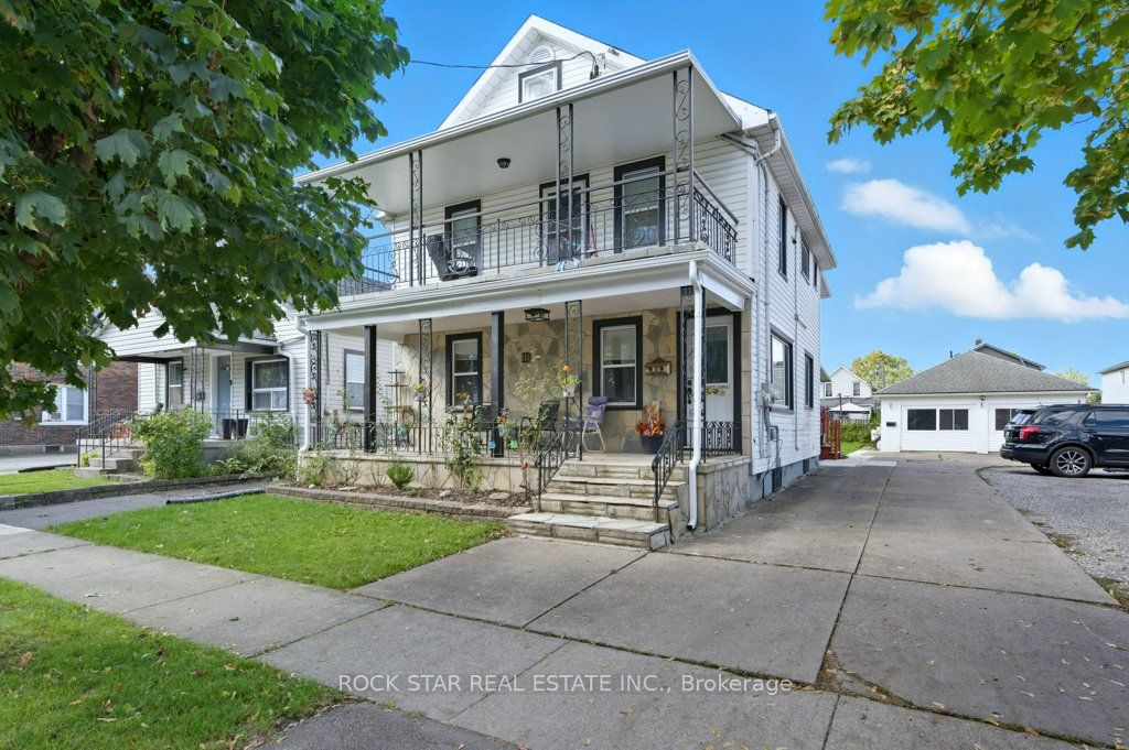 111 Mcalpine Avenue S Property Photo 1