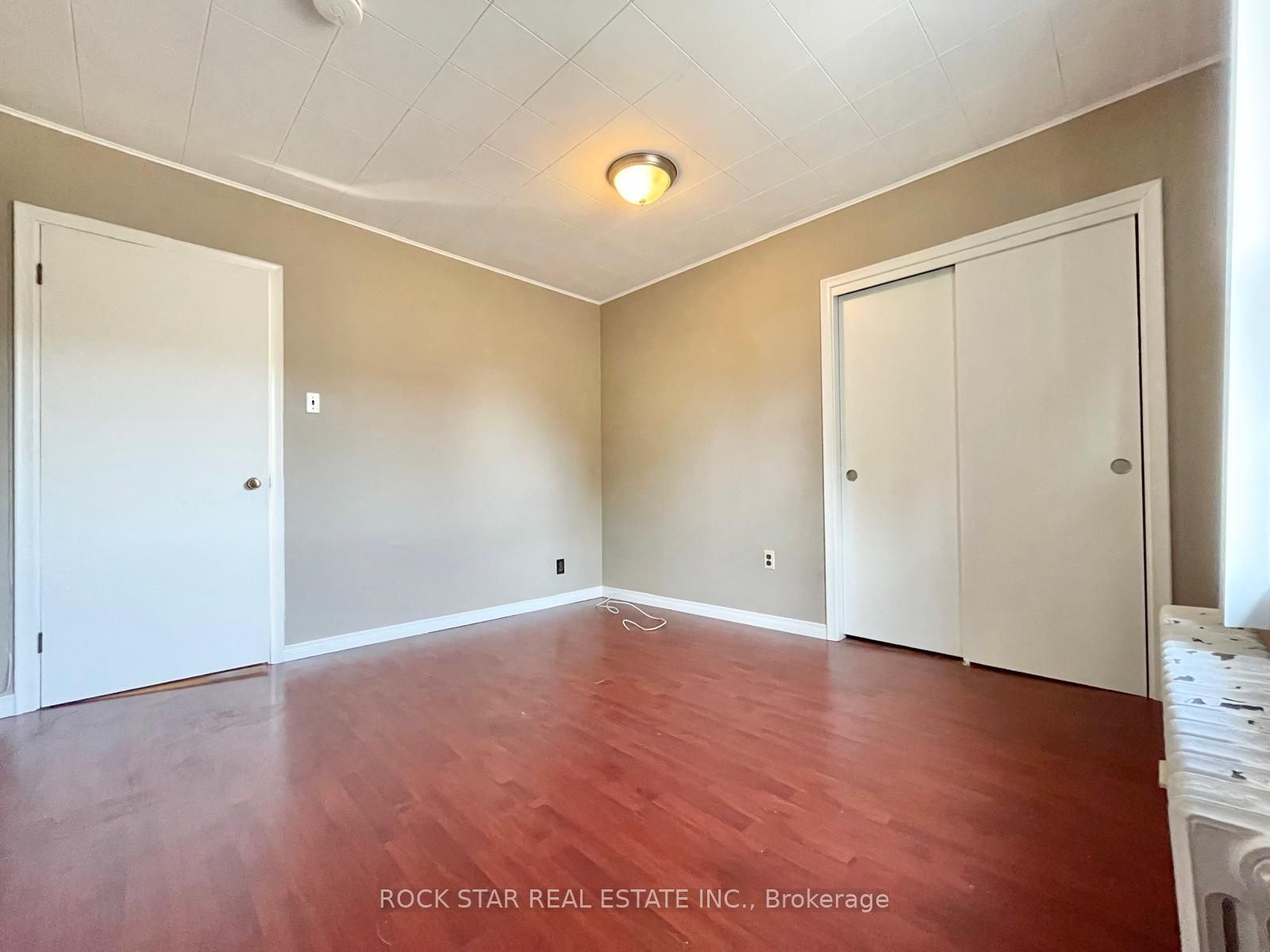 111 Mcalpine Avenue S Property Photo 25