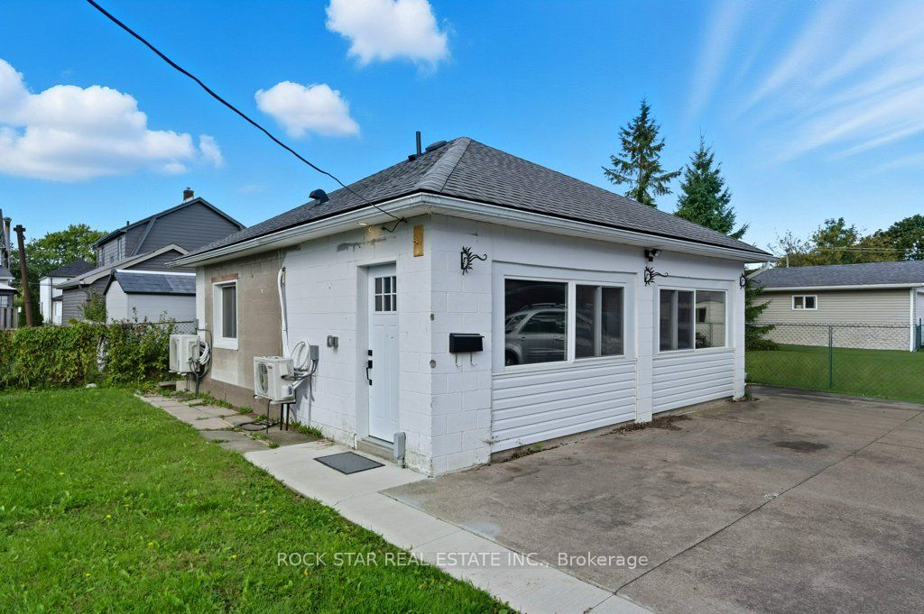 111 Mcalpine Avenue S Property Photo 28