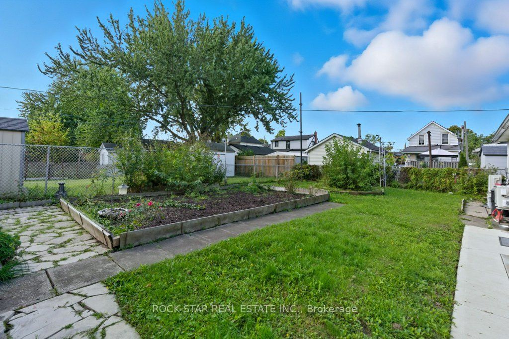 111 Mcalpine Avenue S Property Photo 41