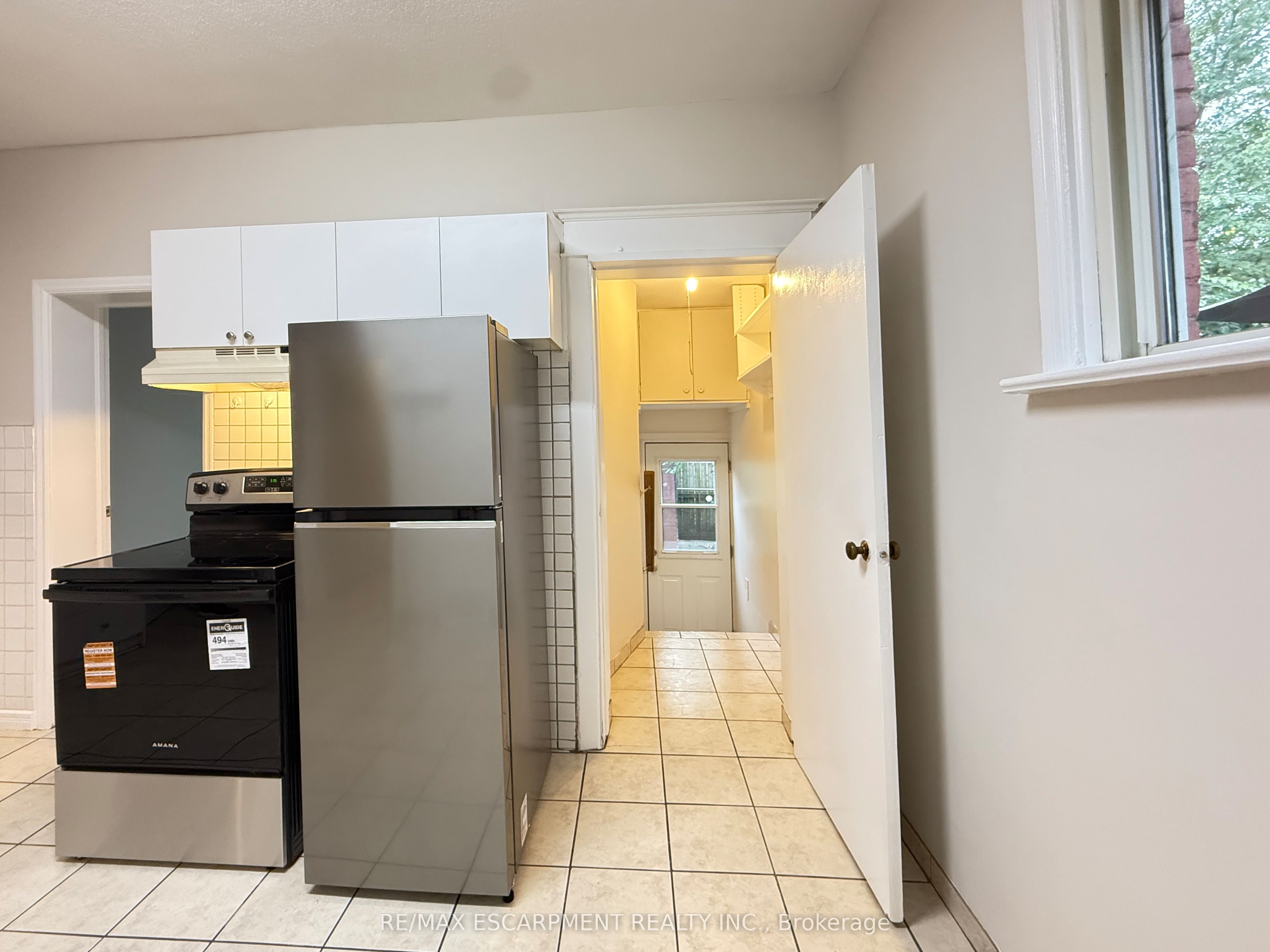 24 Somerset Avenue Property Photo 11