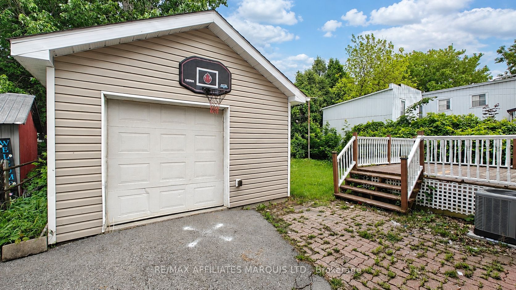 334 Prince Arthur Street Property Photo 2