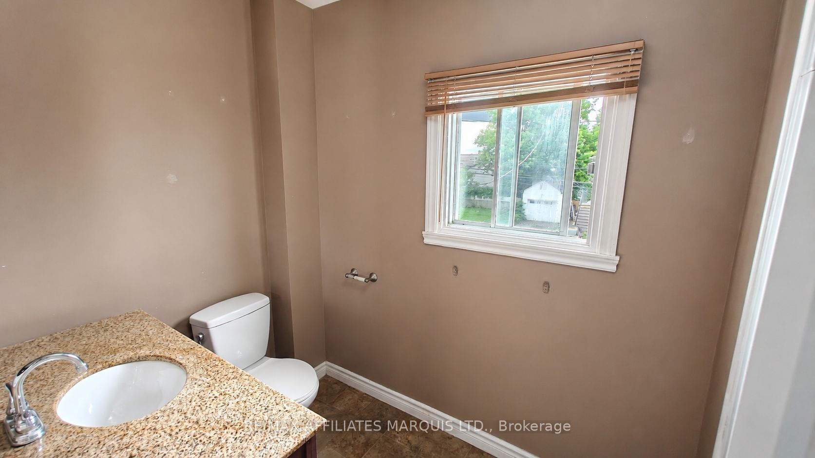 334 Prince Arthur Street Property Photo 7