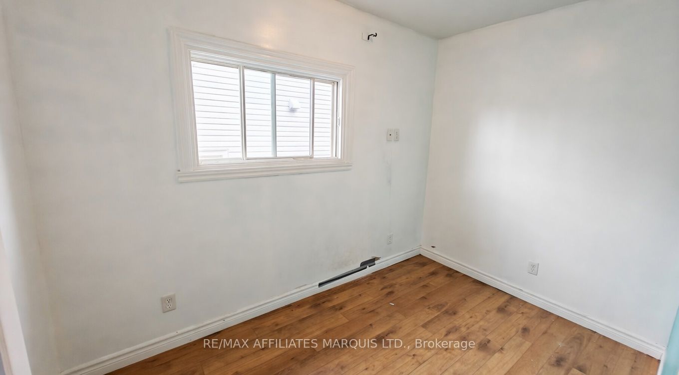 334 Prince Arthur Street Property Photo 8