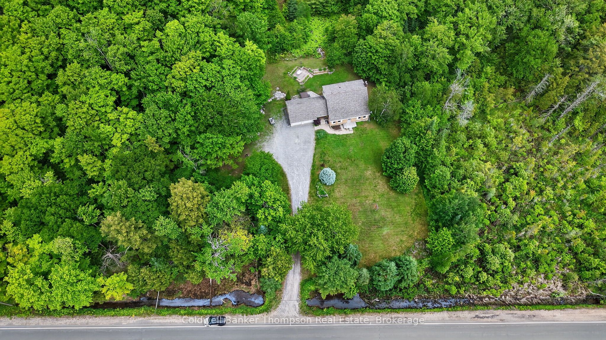 1864 Brunel Road Property Photo 3