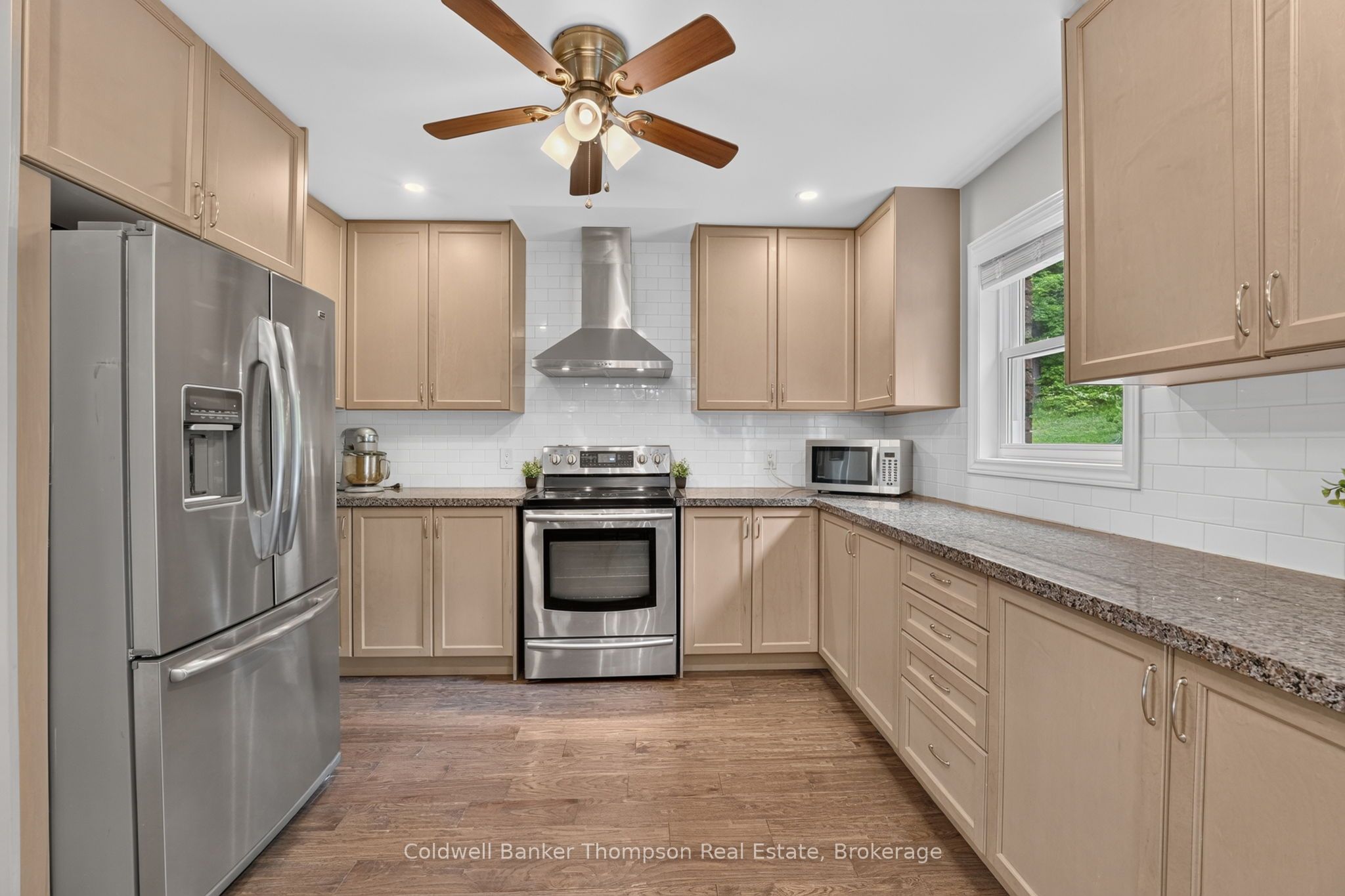 1864 Brunel Road Property Photo 8