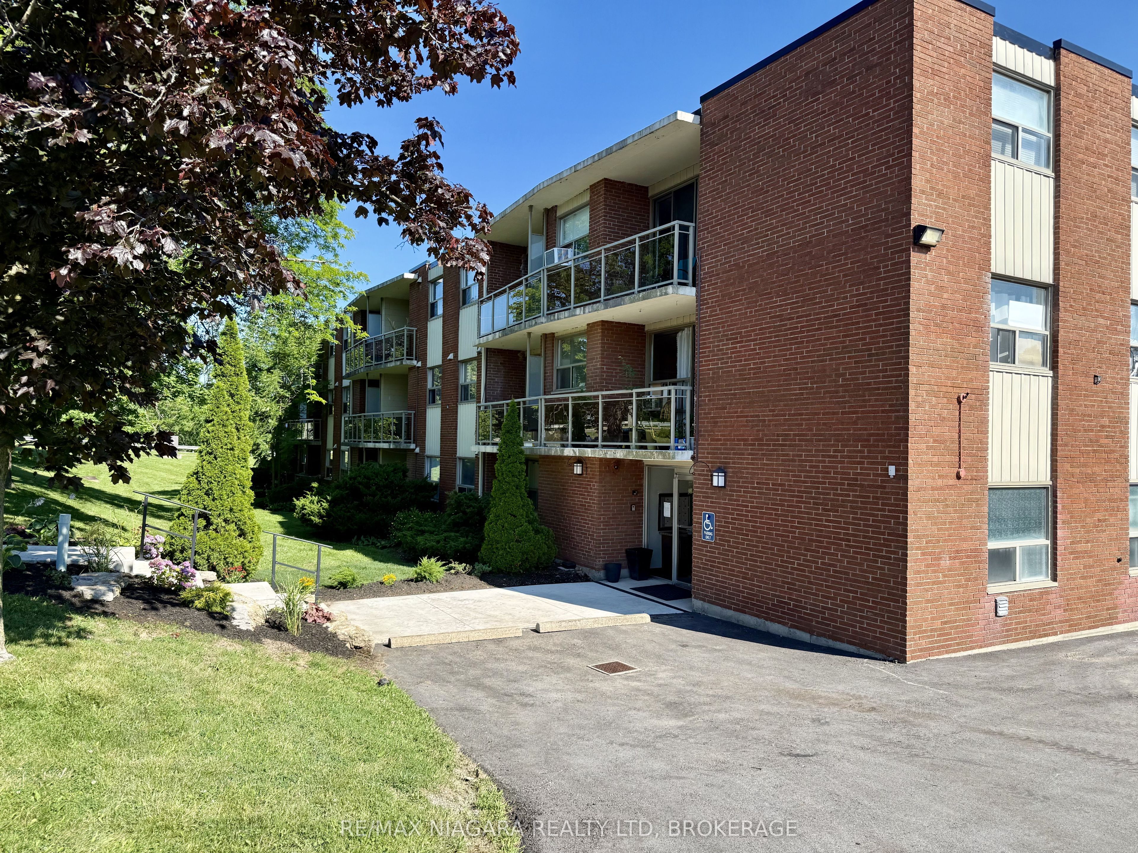 7 Riverview Boulevard 305 Property Photo 41