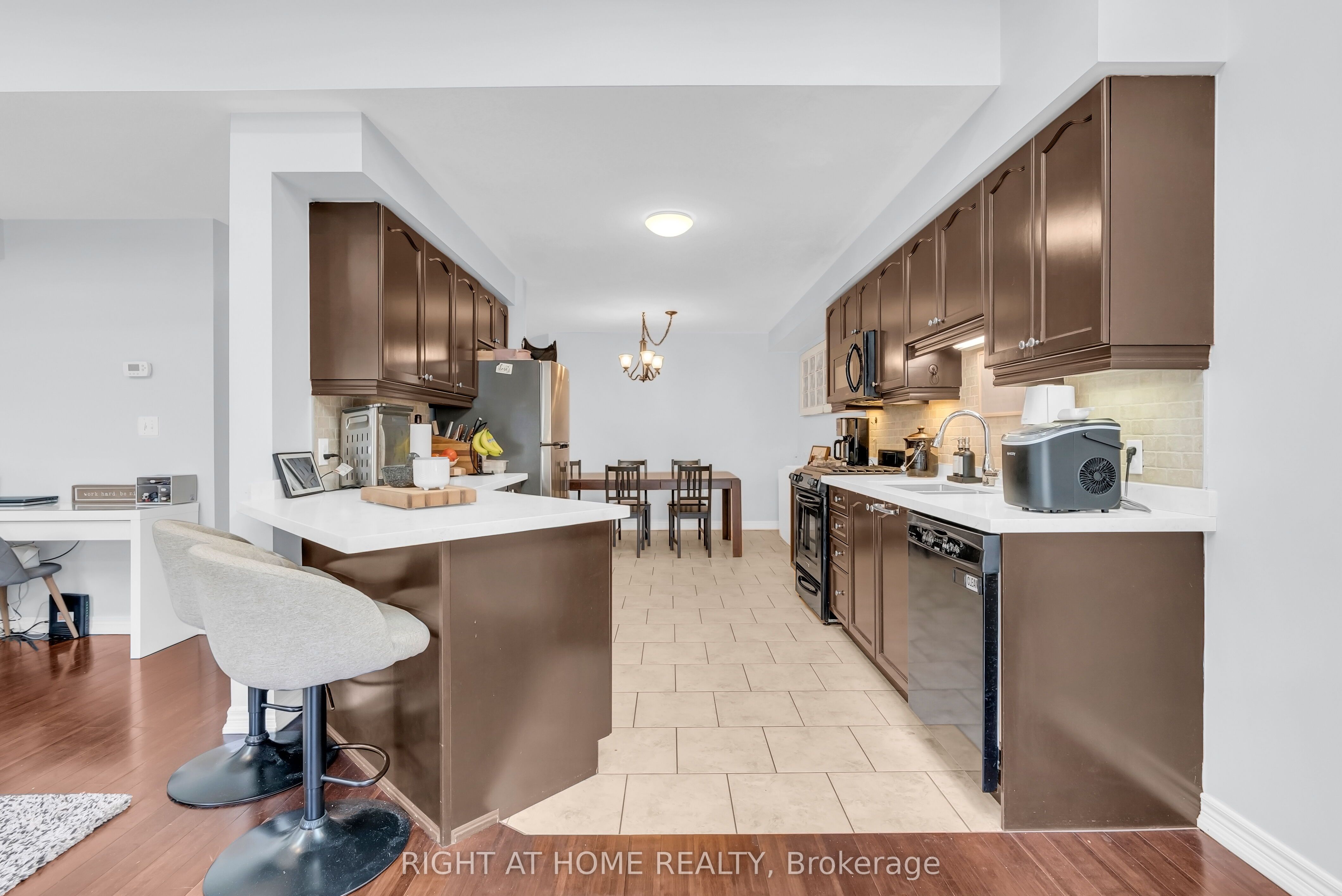 9 Periwinkle Drive Property Photo 15