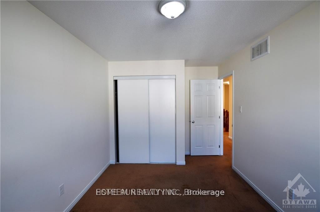 567 Ashbourne Crescent Property Photo 17