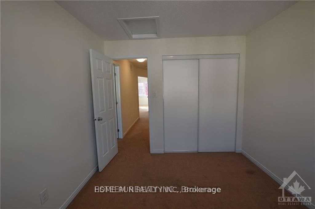 567 Ashbourne Crescent Property Photo 18