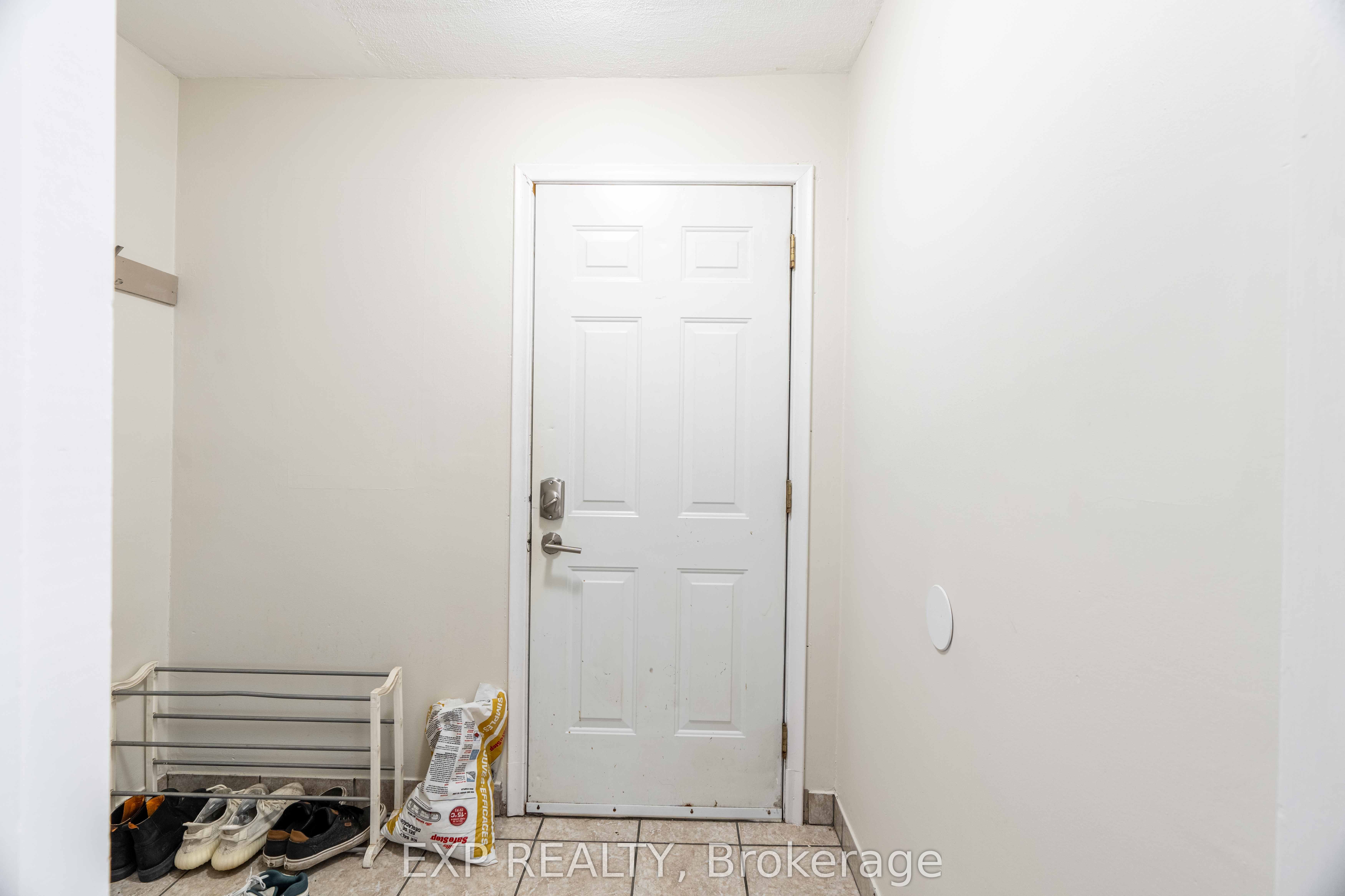 1519 Howland Avenue Property Photo 6