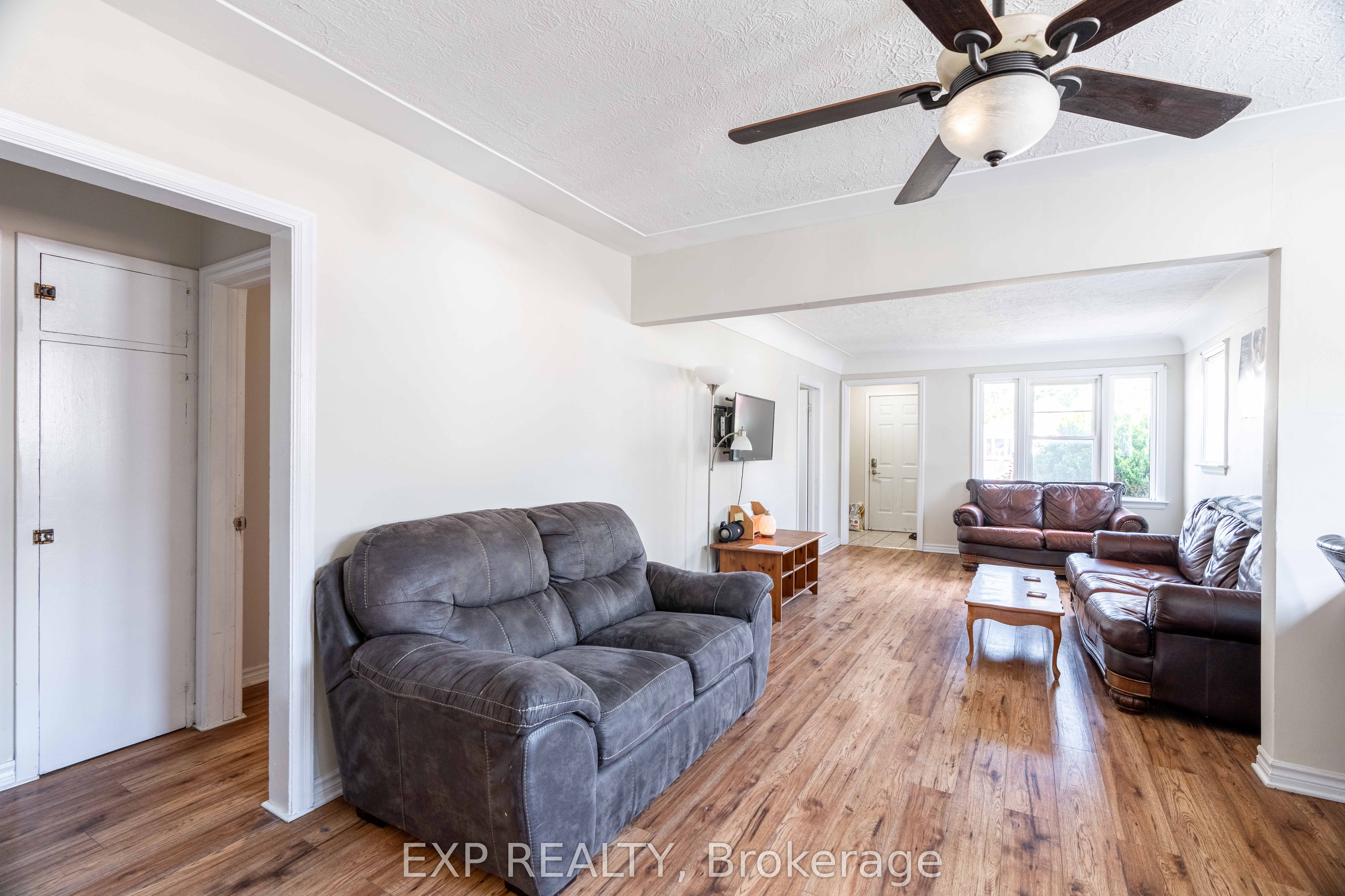 1519 Howland Avenue Property Photo 8