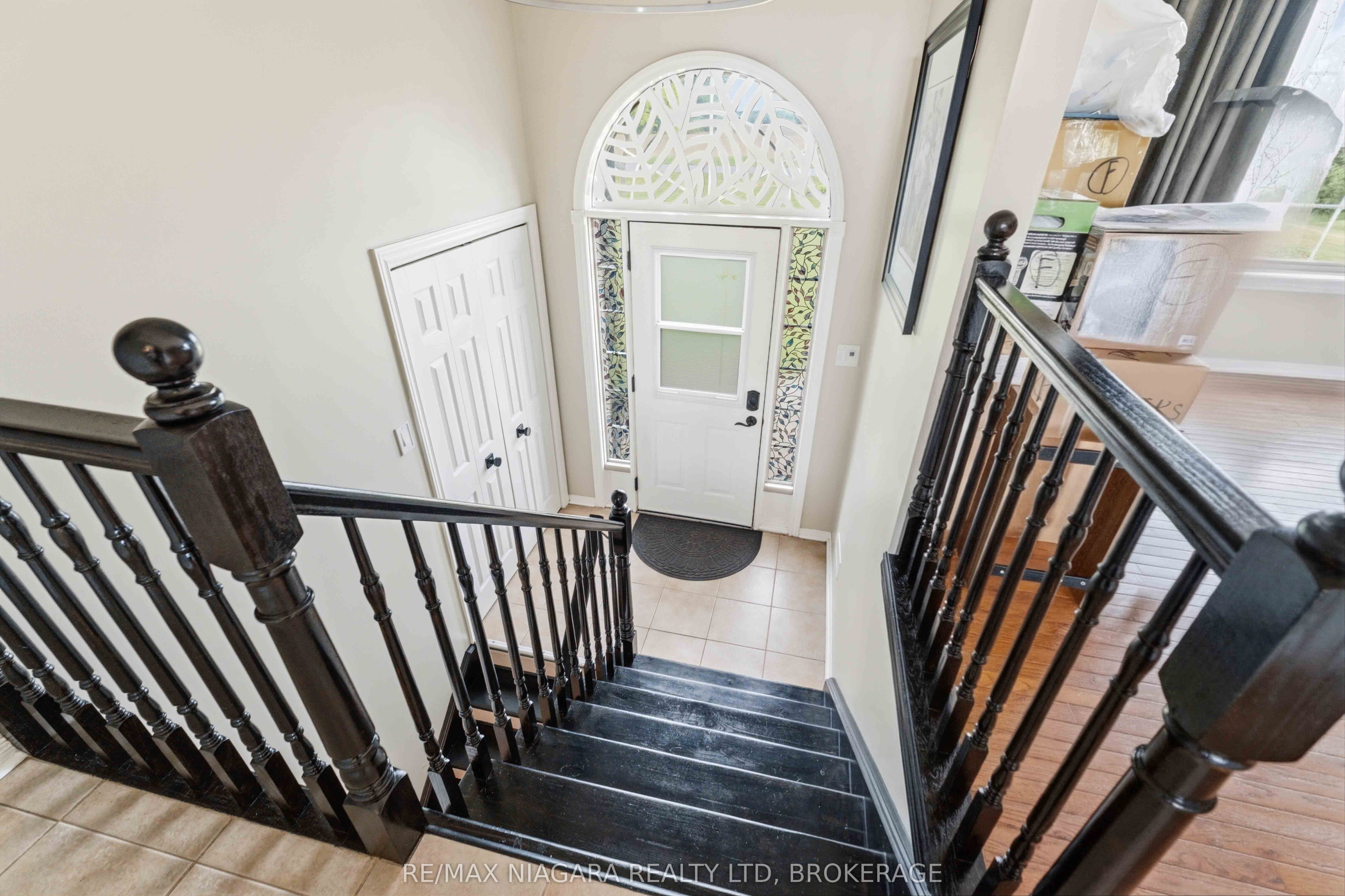 661 Carl Road Property Photo 3