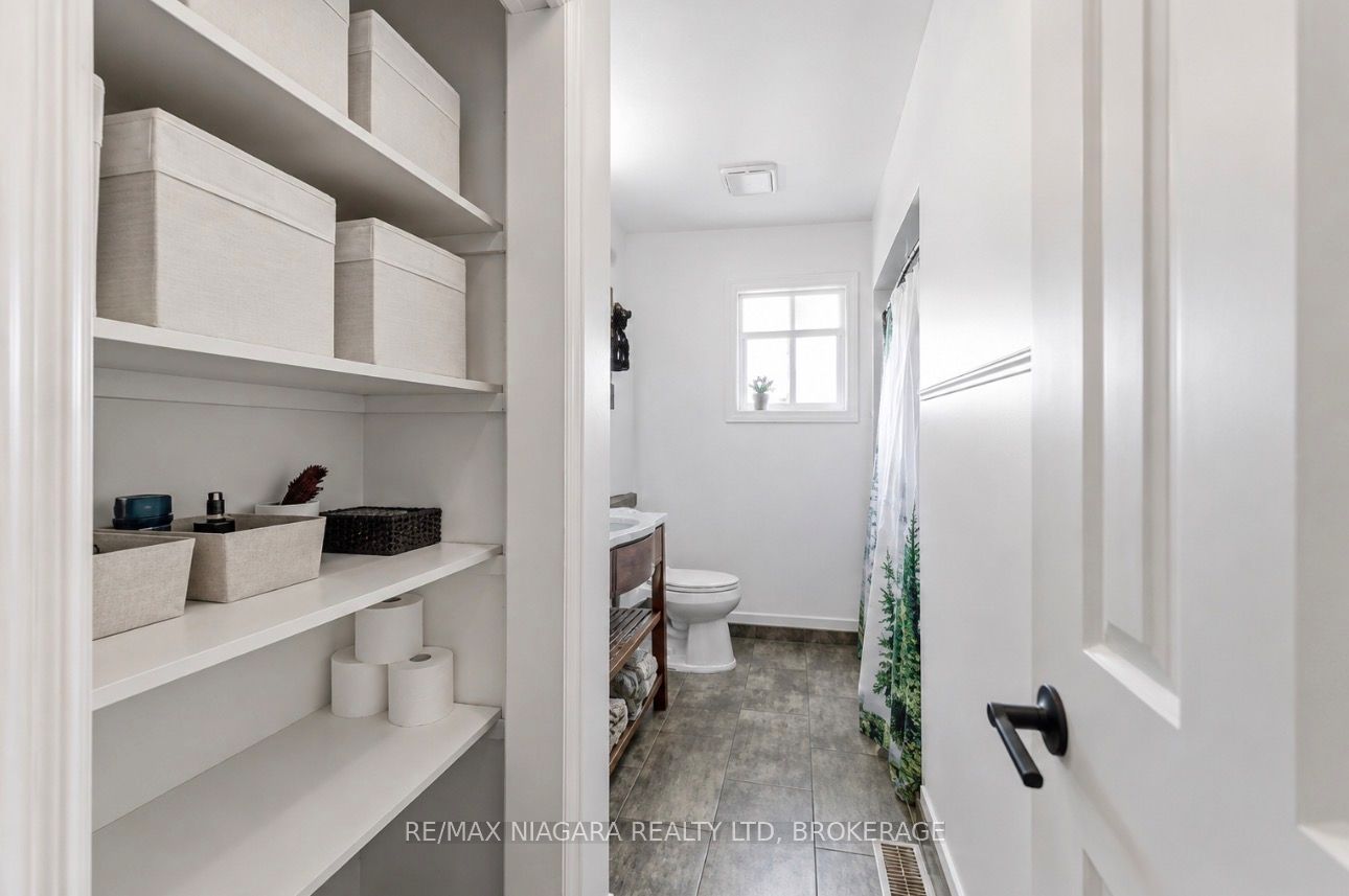 661 Carl Road Property Photo 10