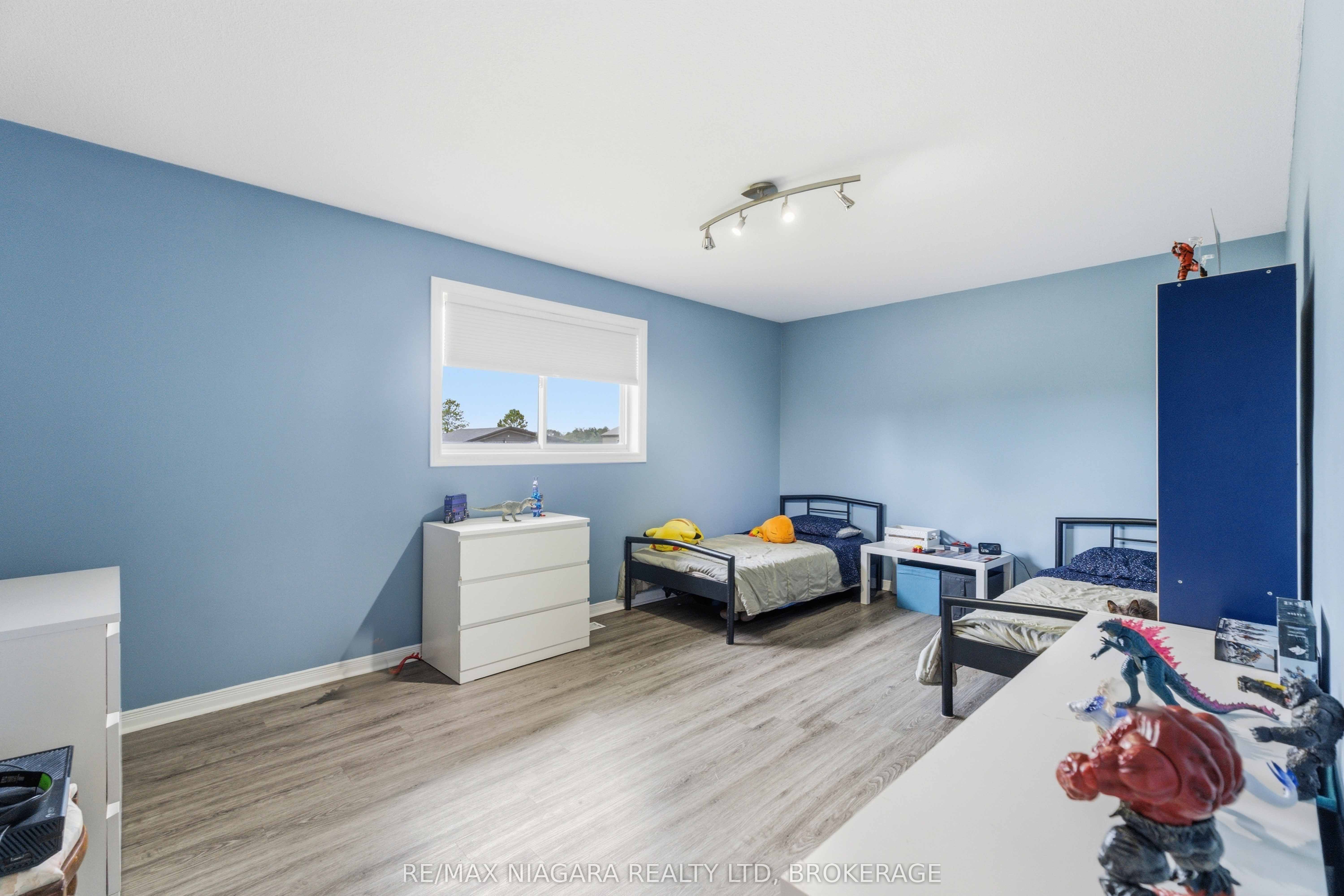 661 Carl Road Property Photo 12