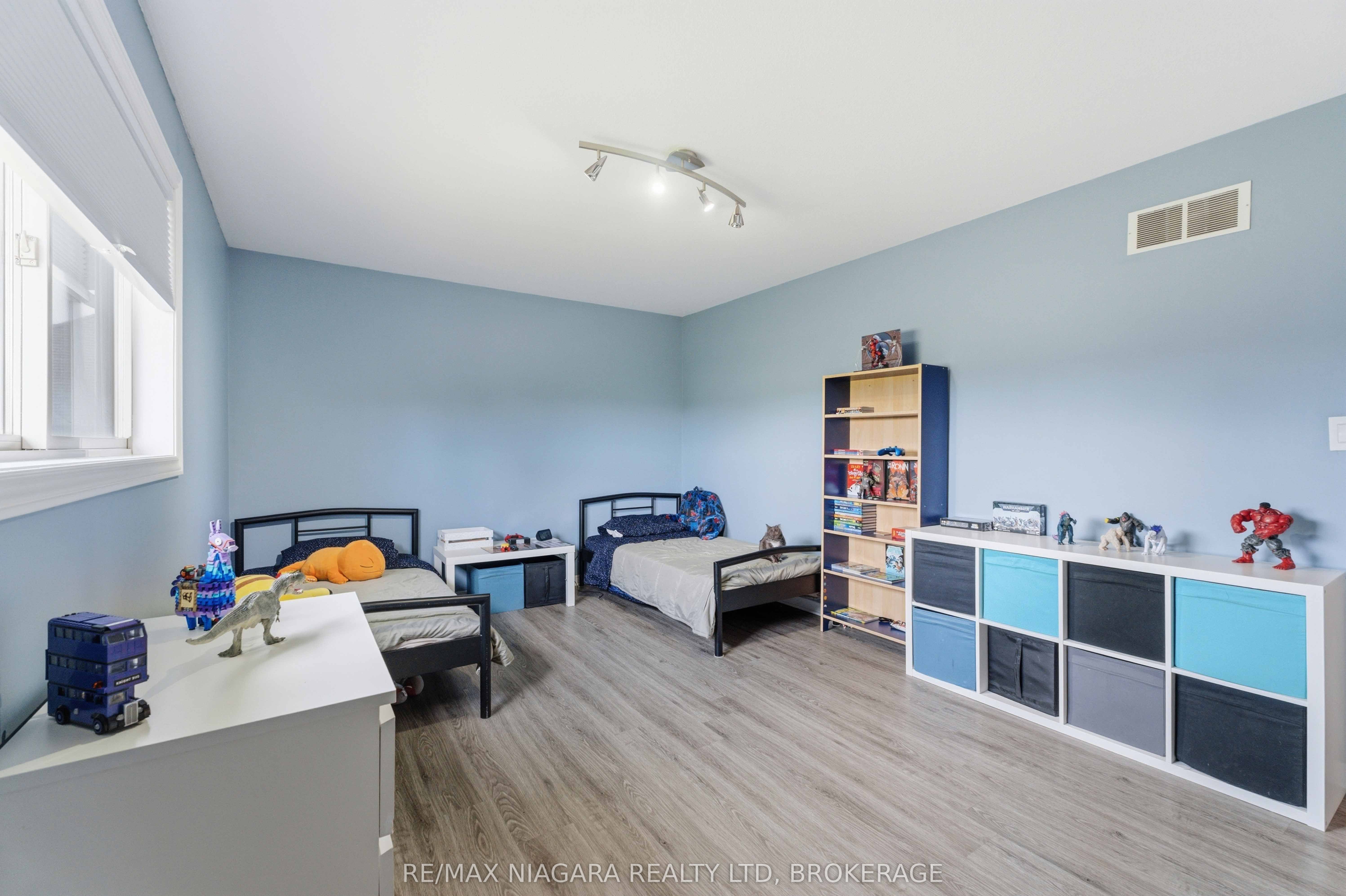 661 Carl Road Property Photo 13