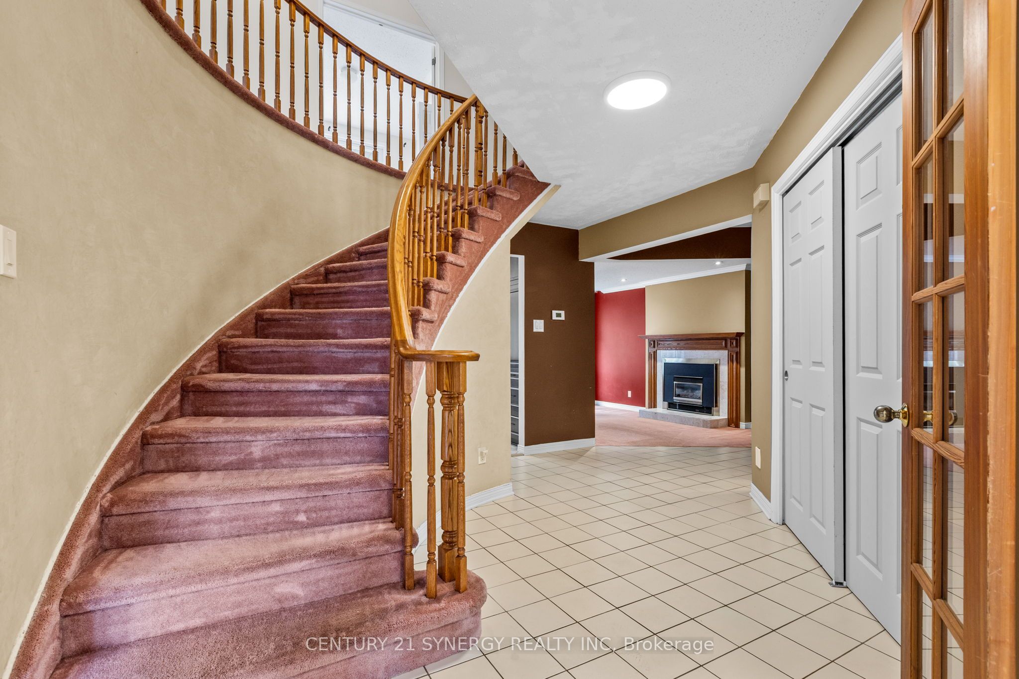 6 Fessenden Way Property Photo 6