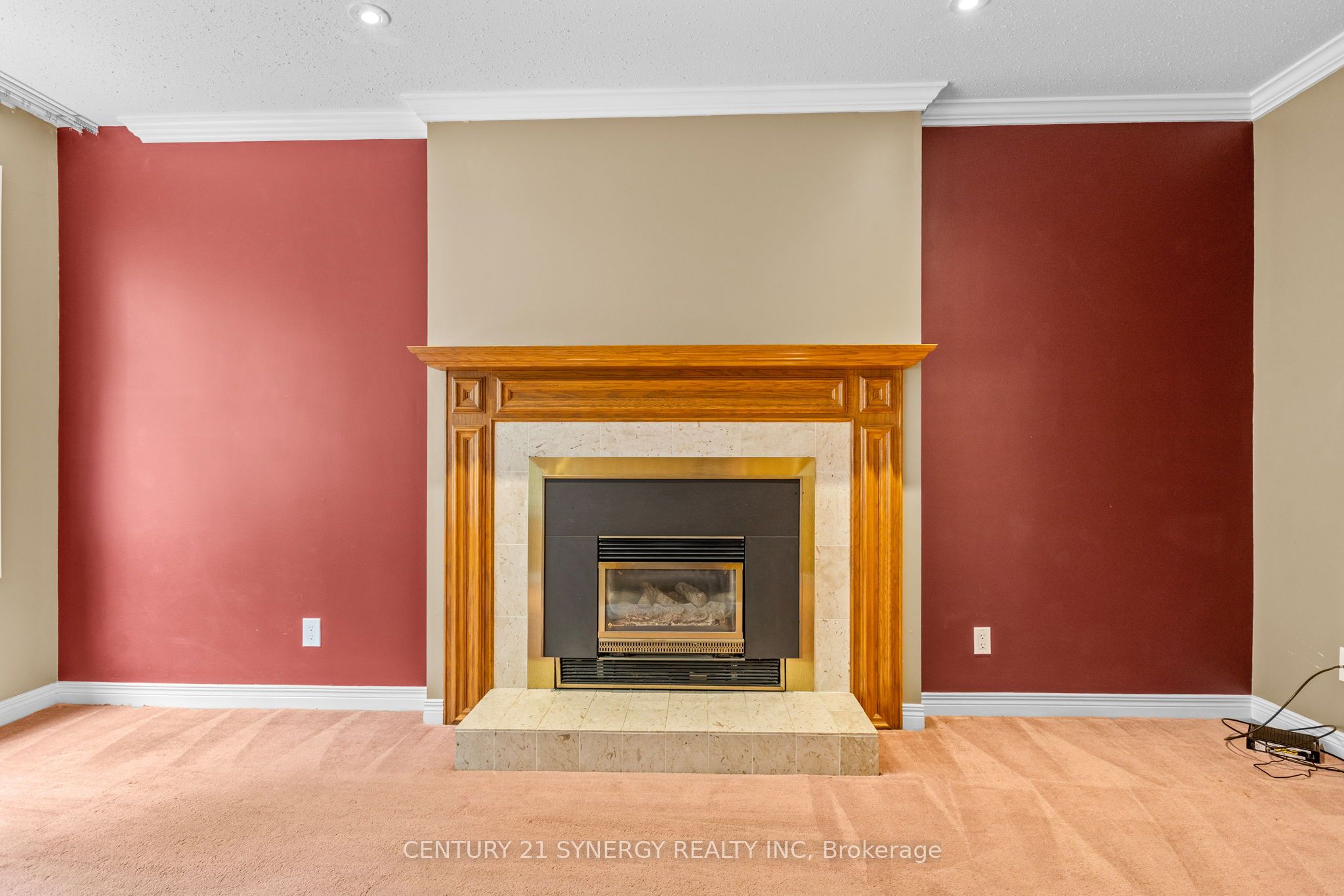 6 Fessenden Way Property Photo 8