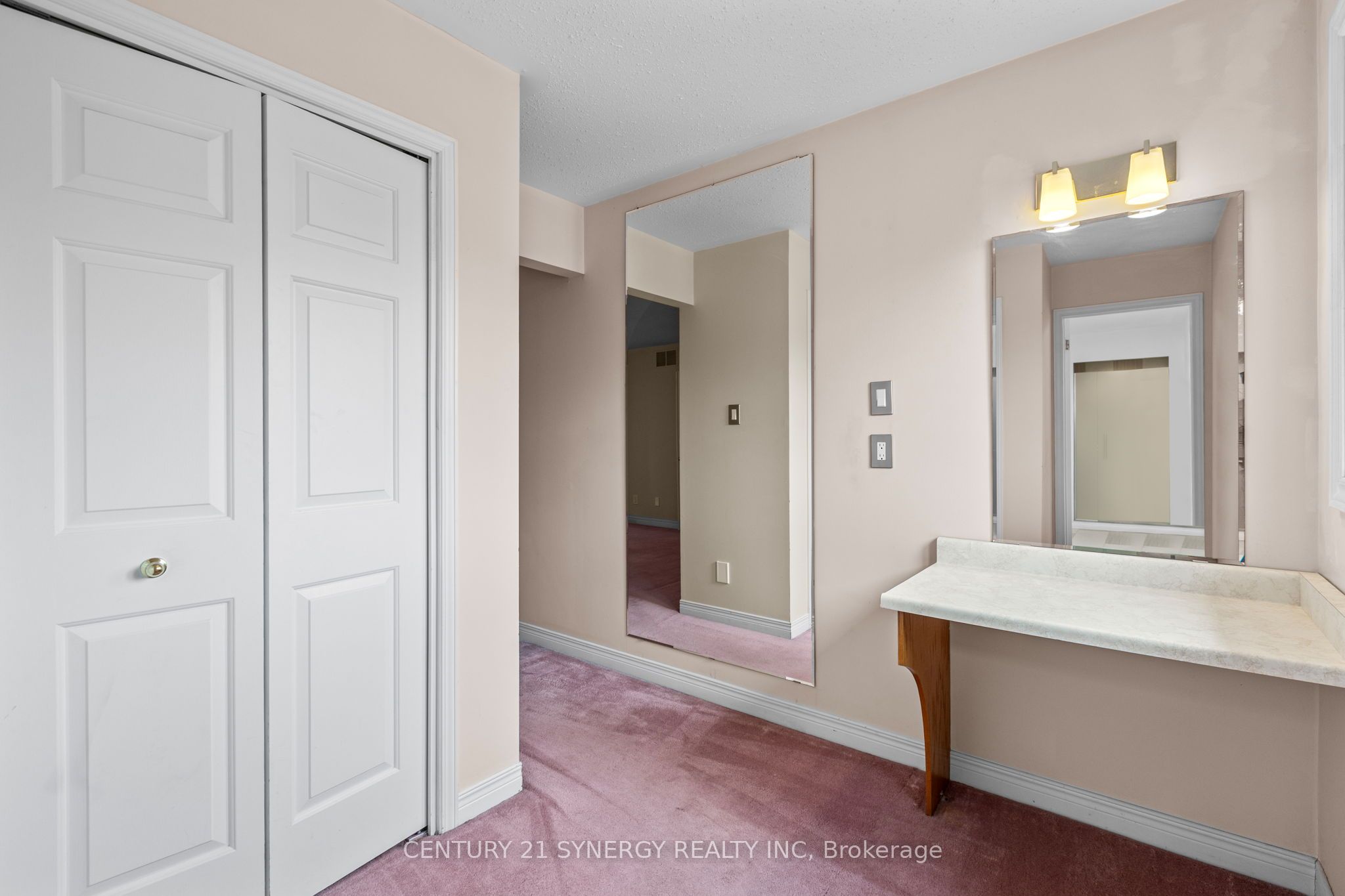 6 Fessenden Way Property Photo 23