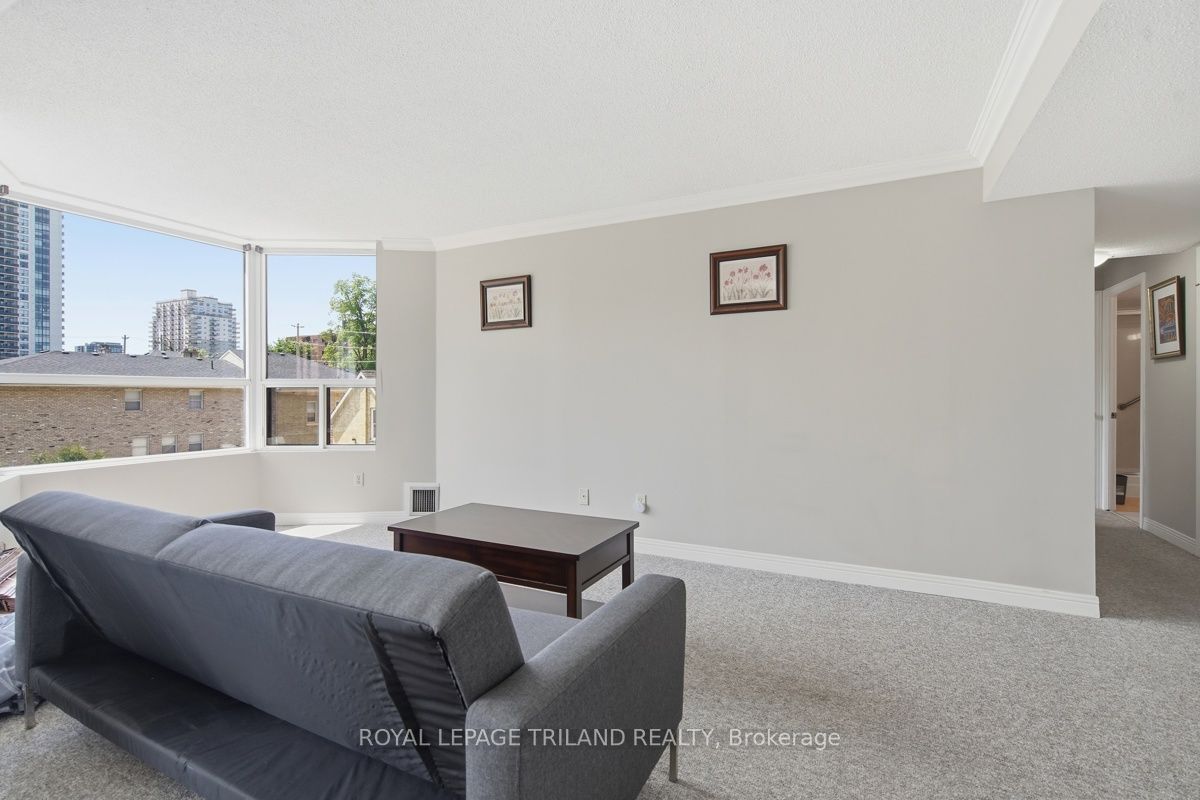 600 Talbot Street 308 Property Photo 8