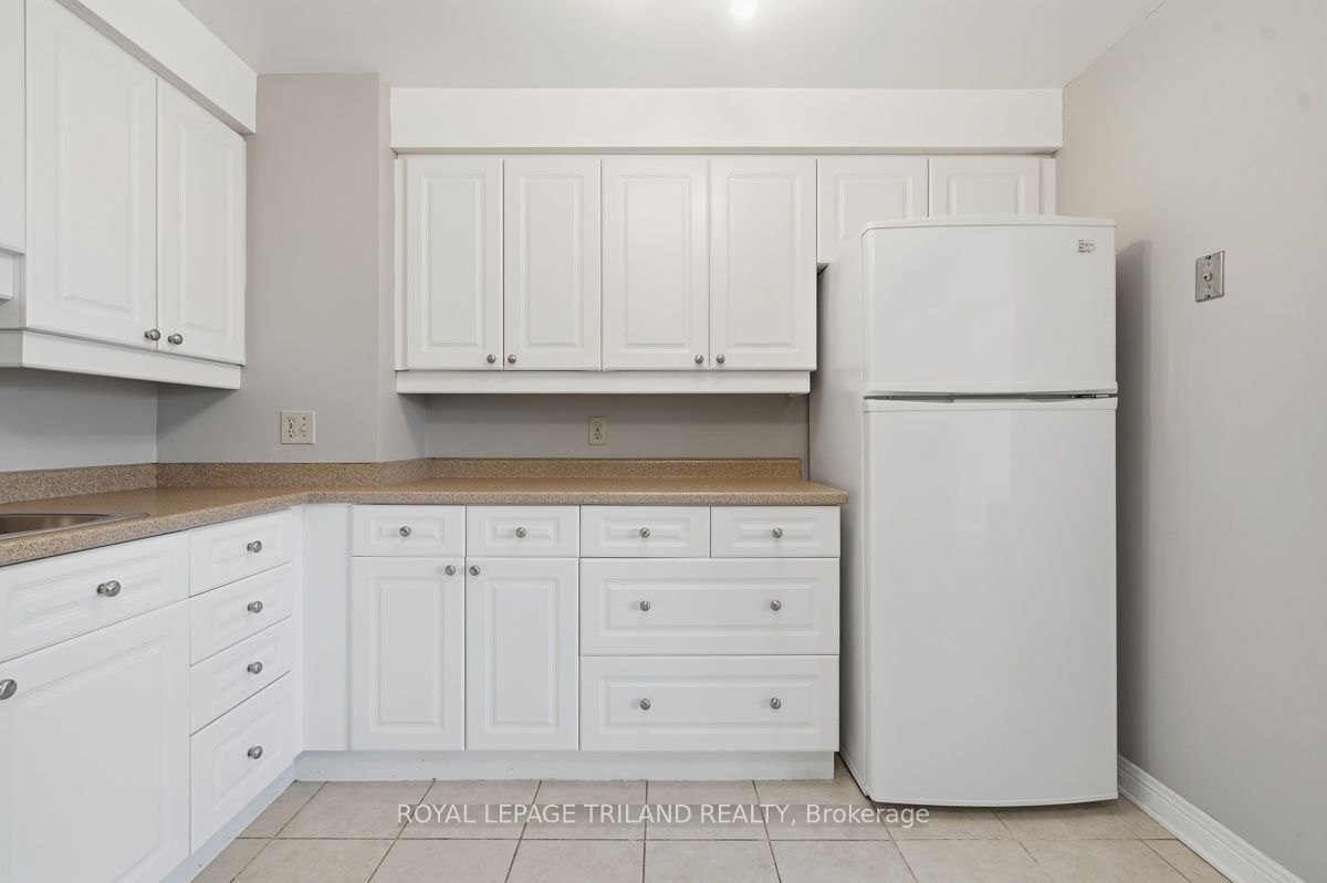 600 Talbot Street 308 Property Photo 14