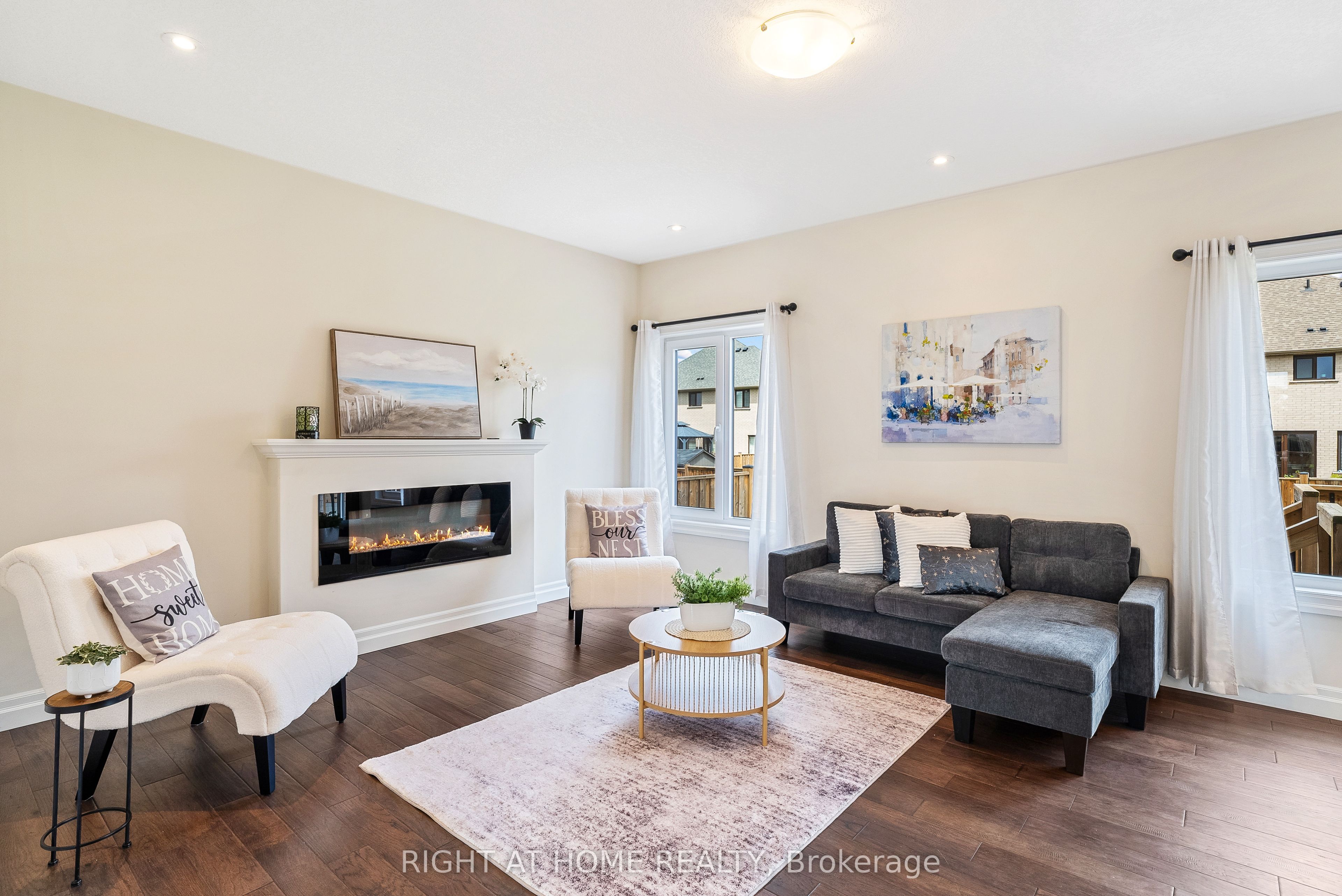 878 Zaifman Circle Property Photo 11