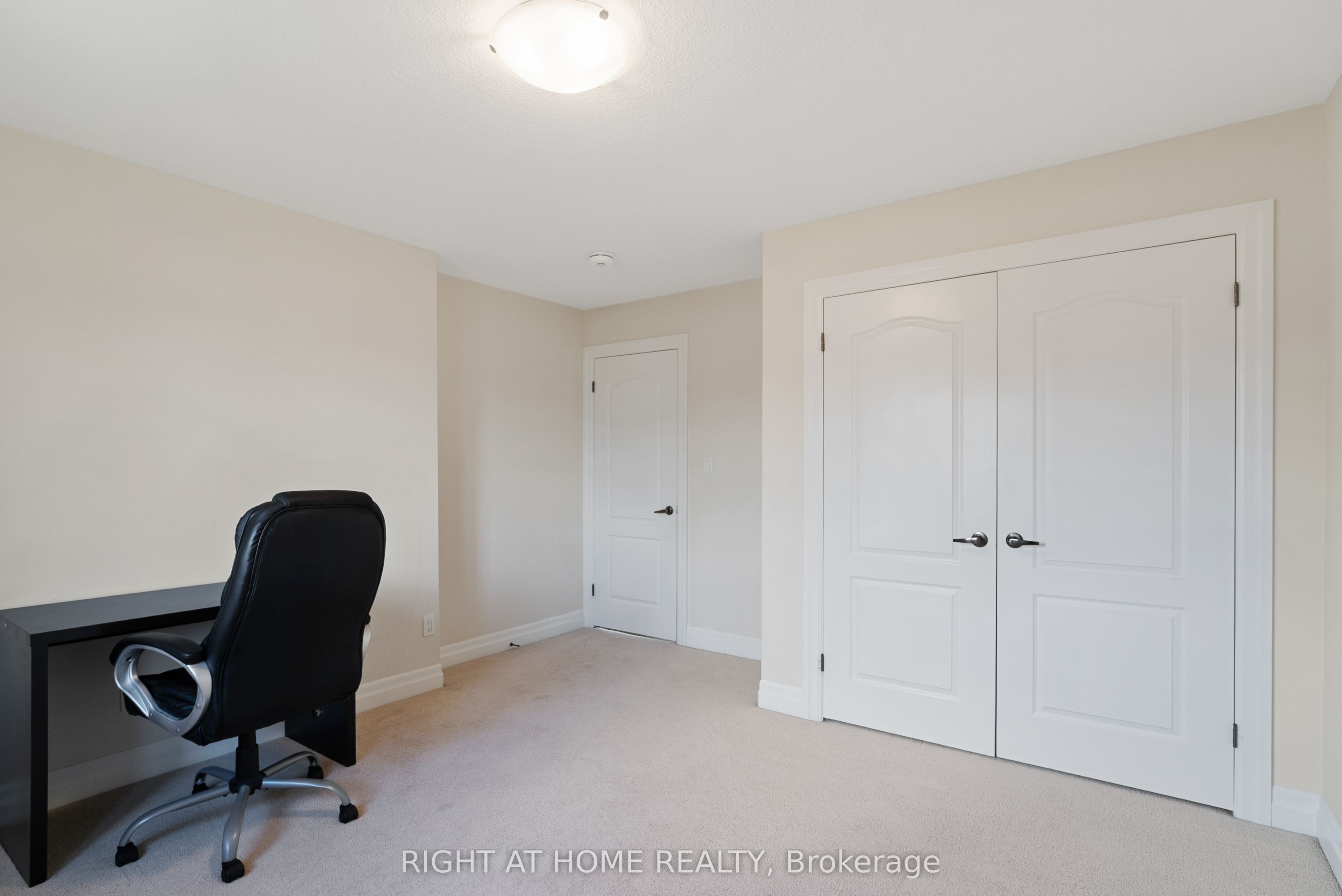 878 Zaifman Circle Property Photo 39