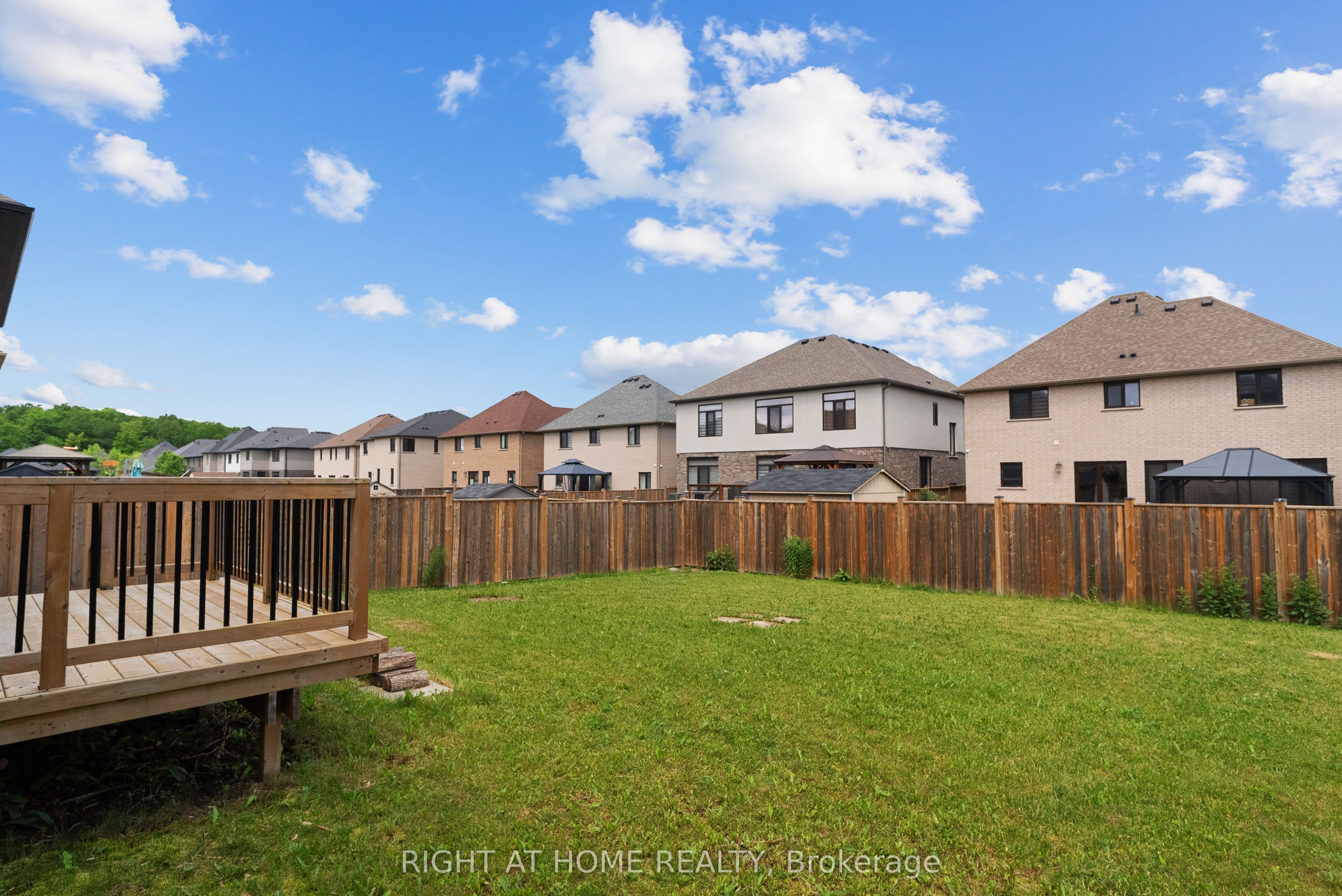 878 Zaifman Circle Property Photo 43