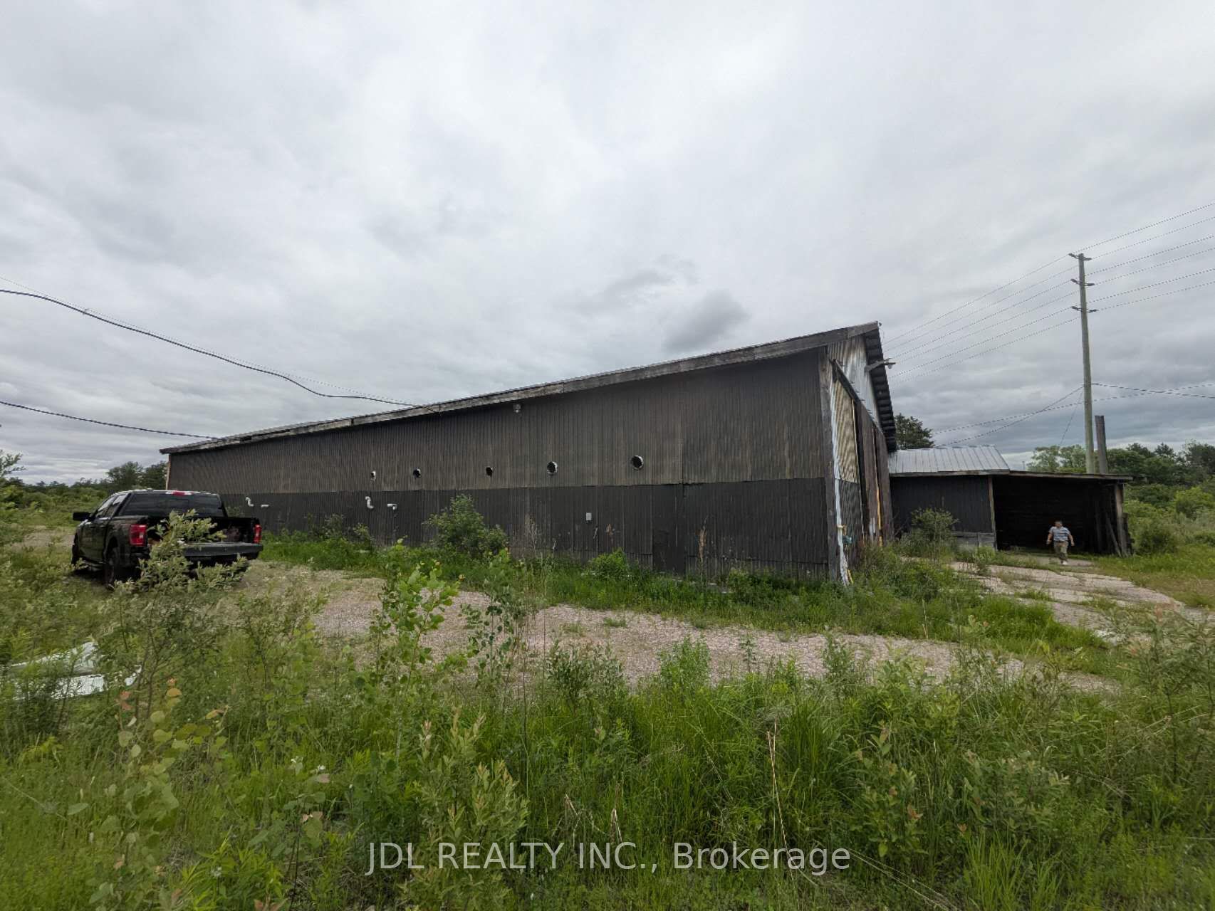 297 Boundary Road E Property Photo 3