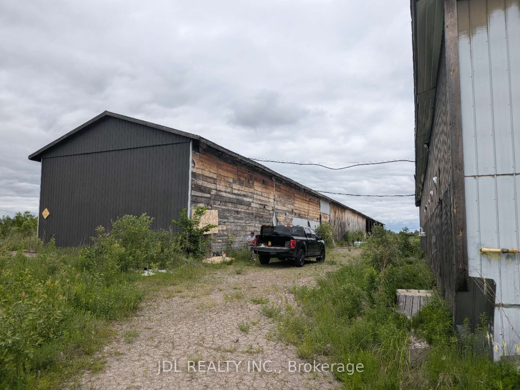 297 Boundary Road E Property Photo 6