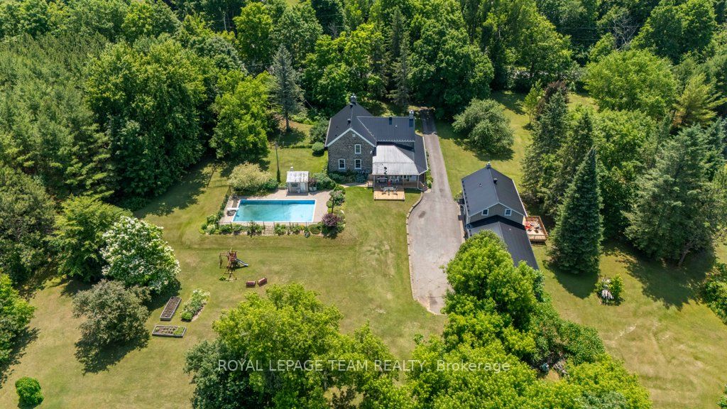 10095 Shaw Road Property Photo 2