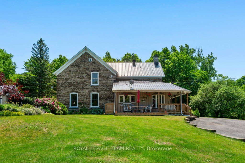 10095 Shaw Road Property Photo 7